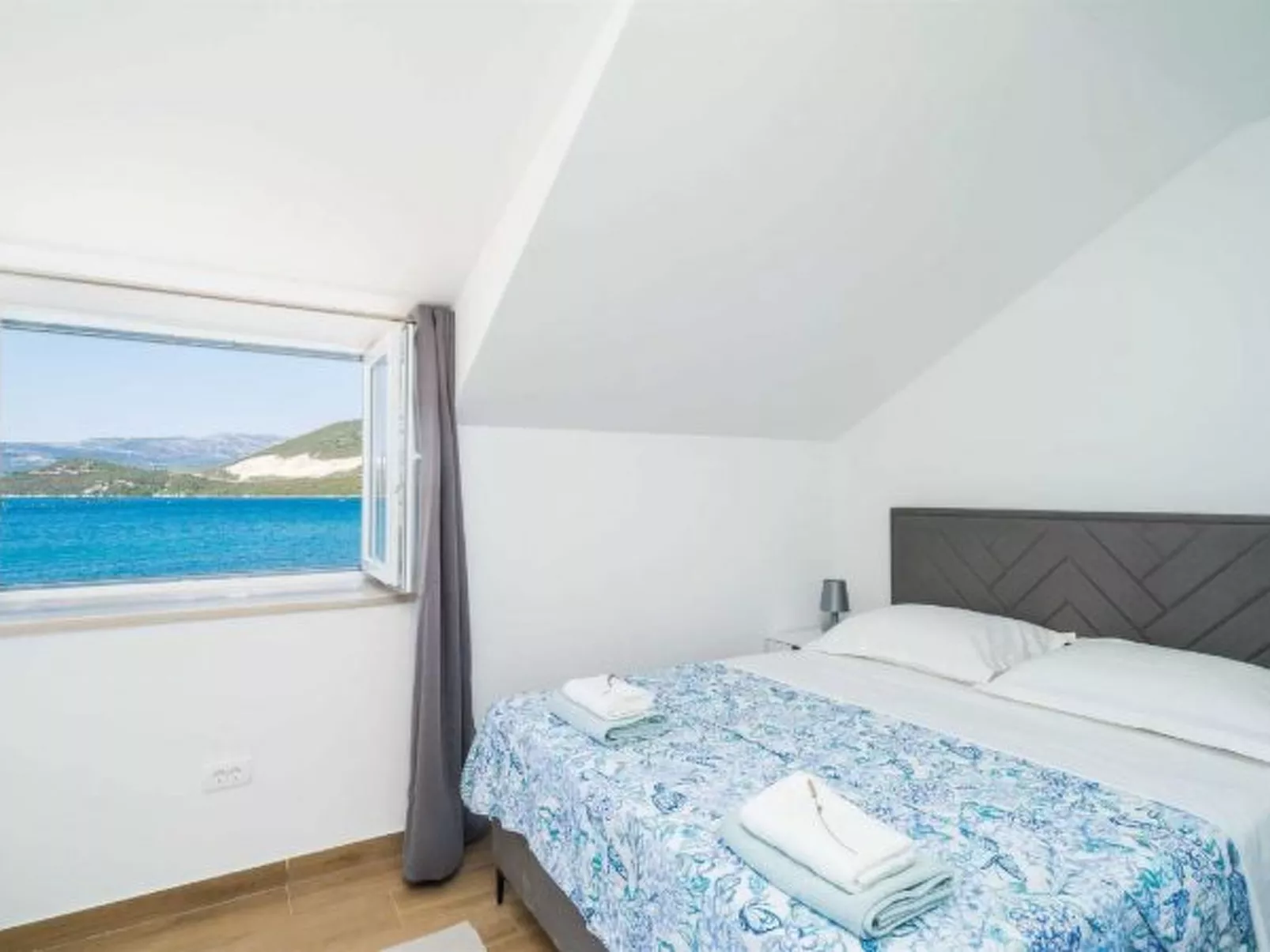 Beachfront Villa Olive Mill with pool - Image-tags.info