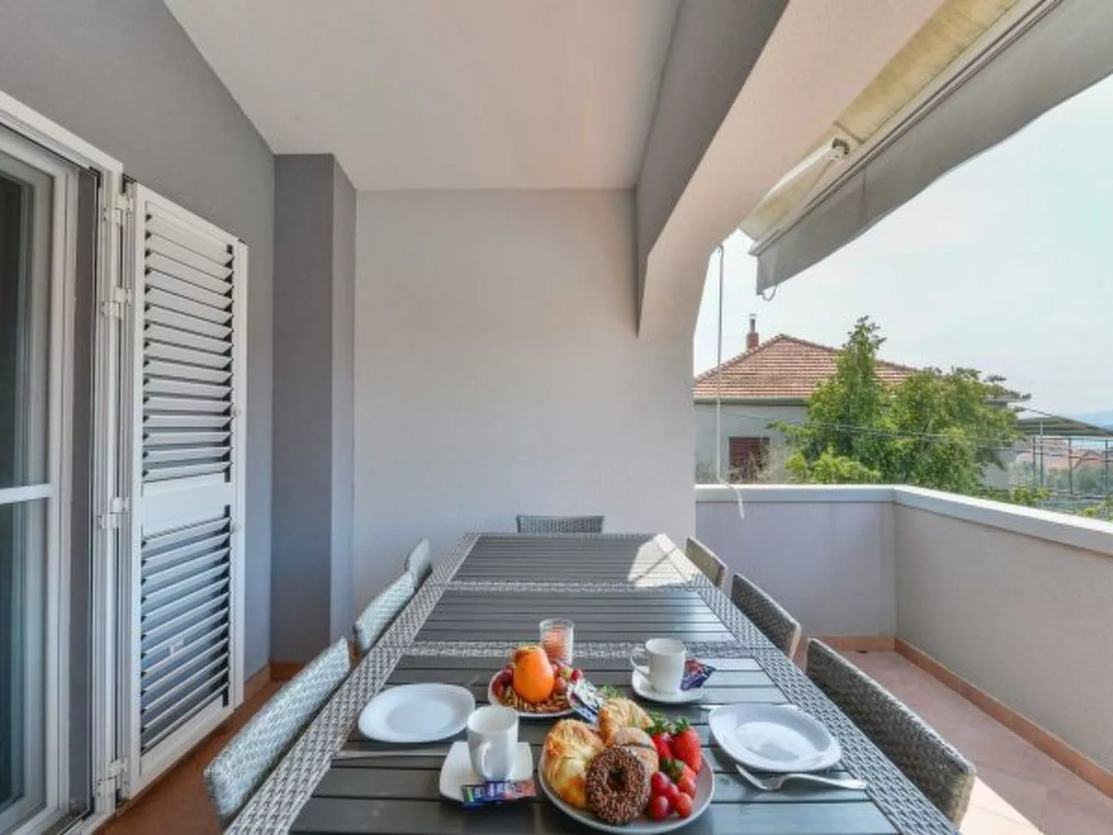 Holiday house Bianca with pool - Image-tags.info