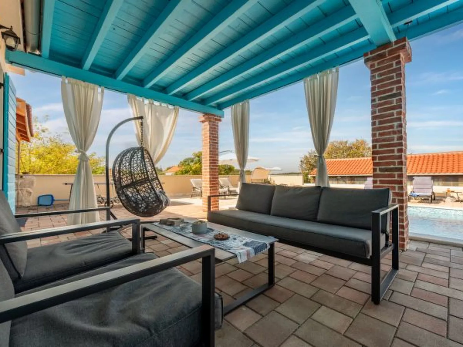 Villa Jurenda with heated pool - Image-tags.info