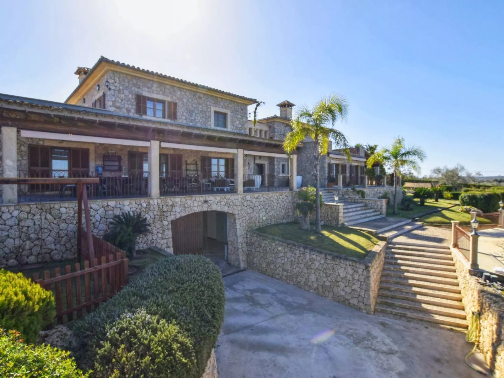 Wunderschönes Ferienhaus in Ariany mit Privatem Pool - Buiten