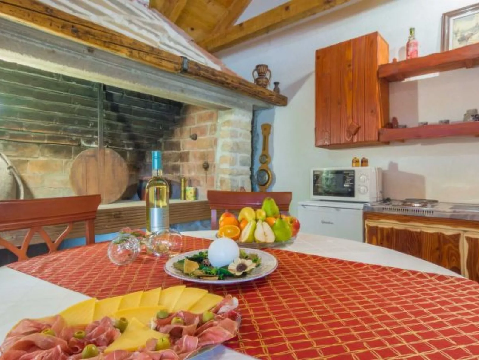 Country House Irena with pool - Image-tags.info