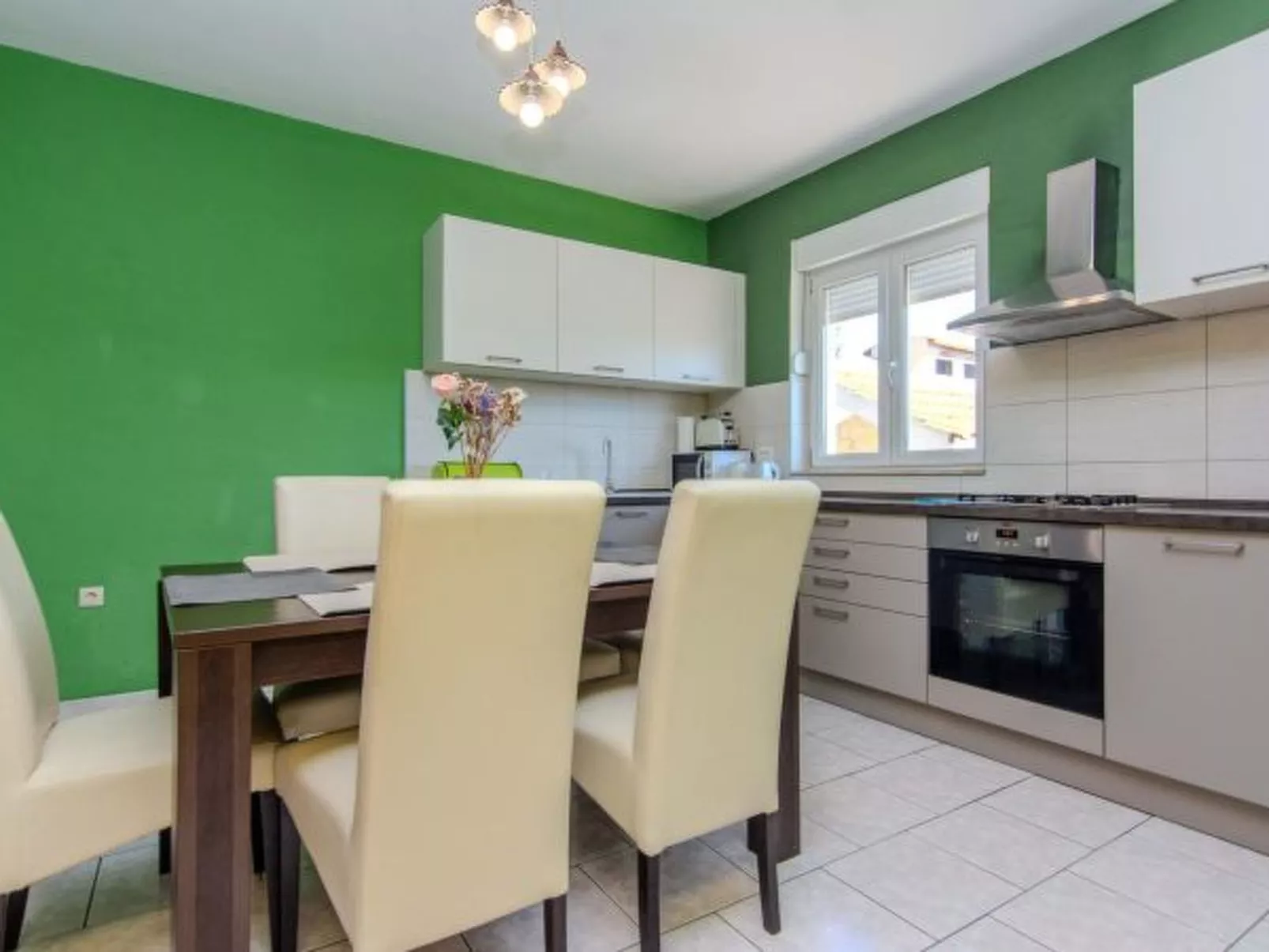 Villa Annamaria with large pool, Zadar - Image-tags.info