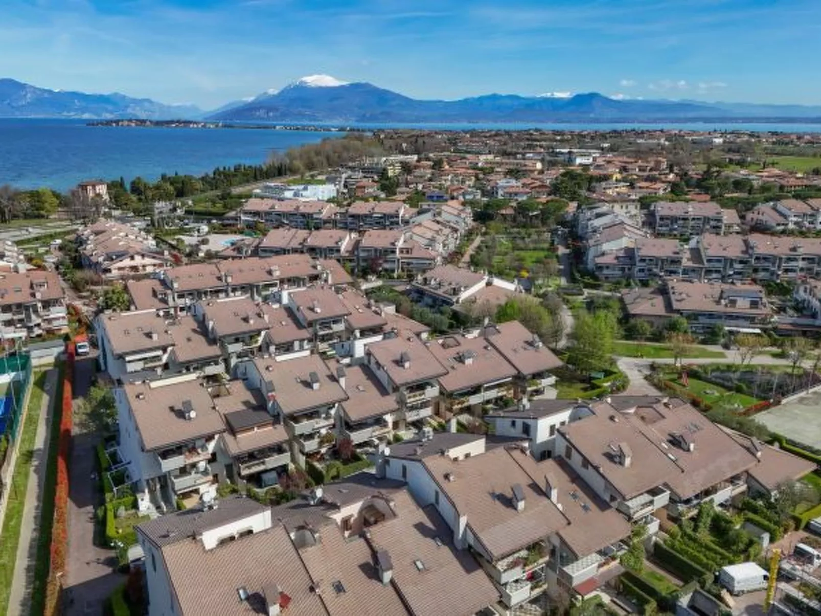 Desenzanoloft H2O Green Residence - Image-tags.info