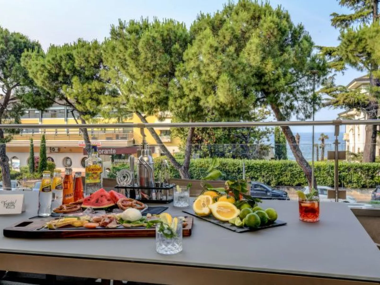 Desenzanoloft Oscar Luxury Suite - Image-tags.info