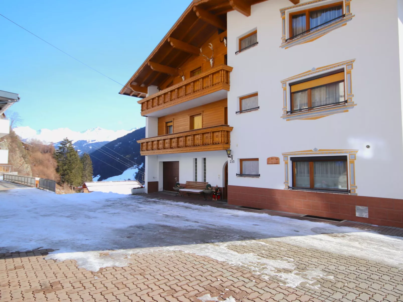 Garni Regina - Buiten