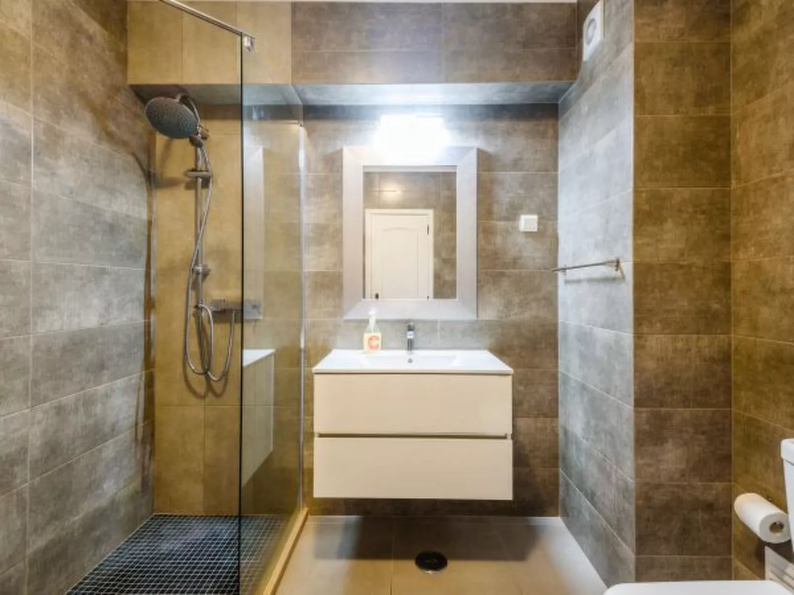 Amazing Apartment in Albufeira - Binnen