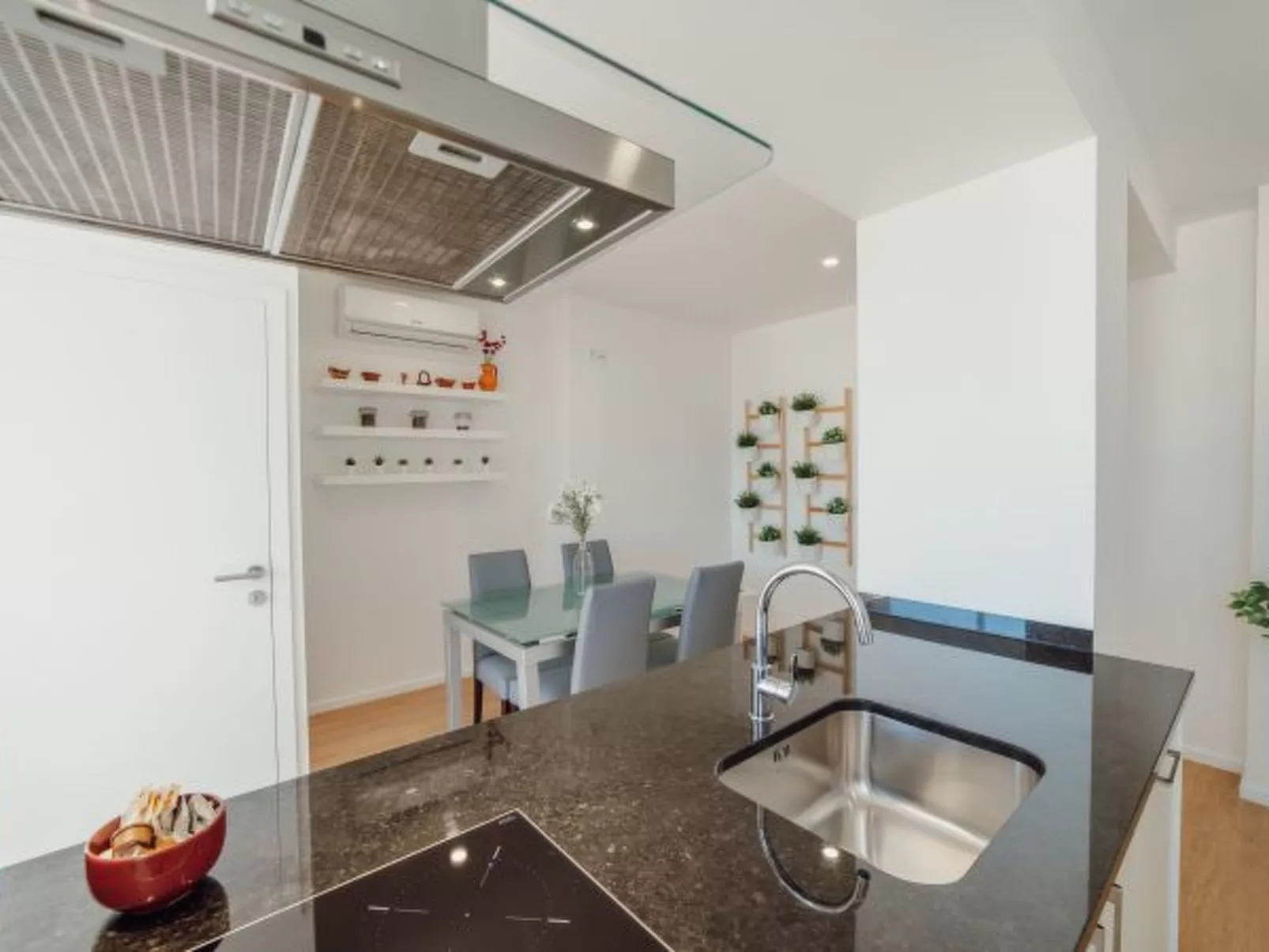 GRAND APARTMENT MERCADO BOM SUCESSO by VACATIONY - Binnen