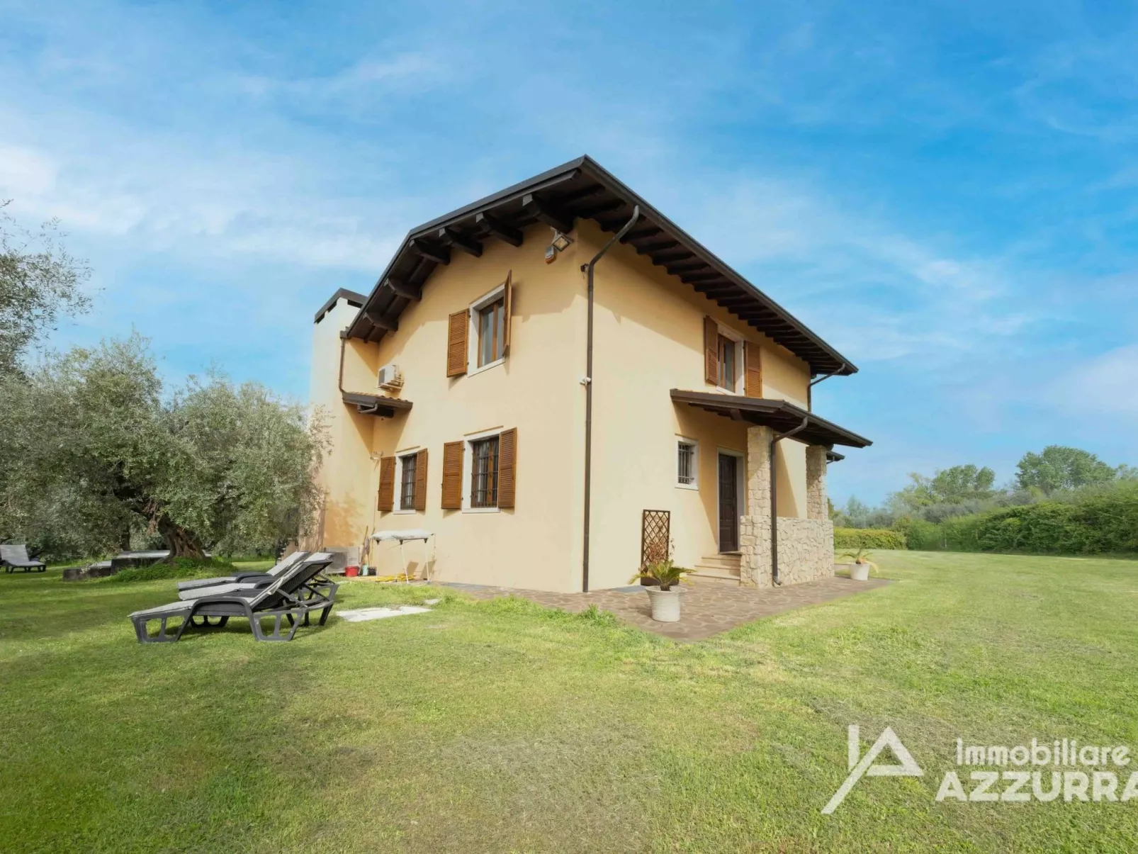 Villa i Roccoli, zwischen Olivenbäumen mit priva - Image-tags.info