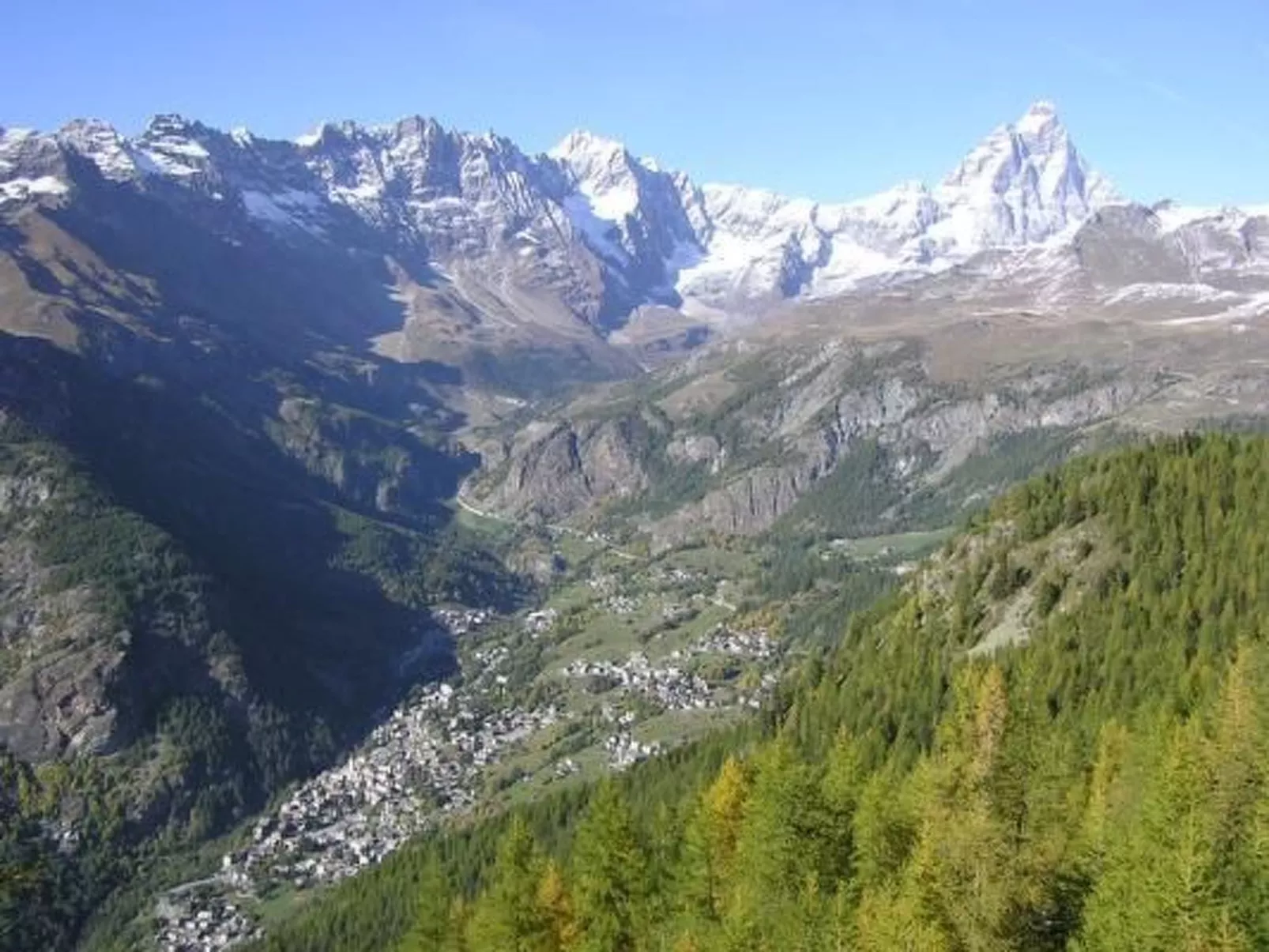 'Lo Chalet' der Balkon über dem Matterhorntal - Buiten