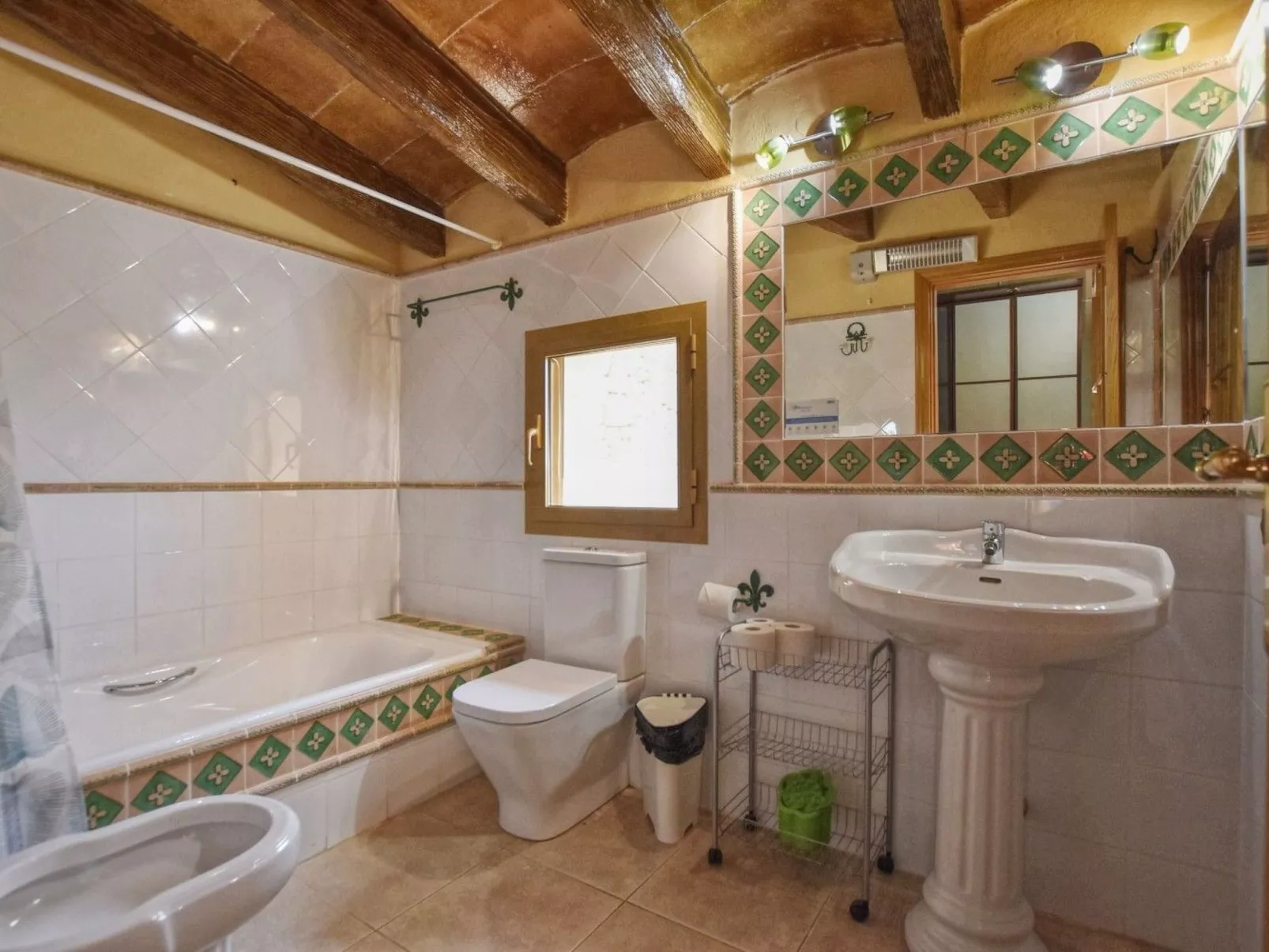 In Campos mit Privatem Pool - Binnen