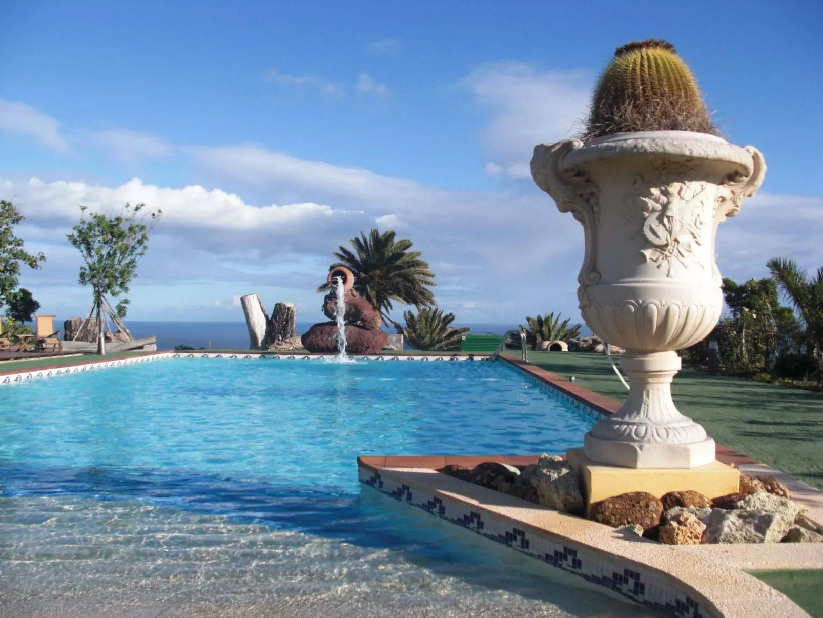 Villa mit Meerblick, für 10 Personen C03GC - Buiten