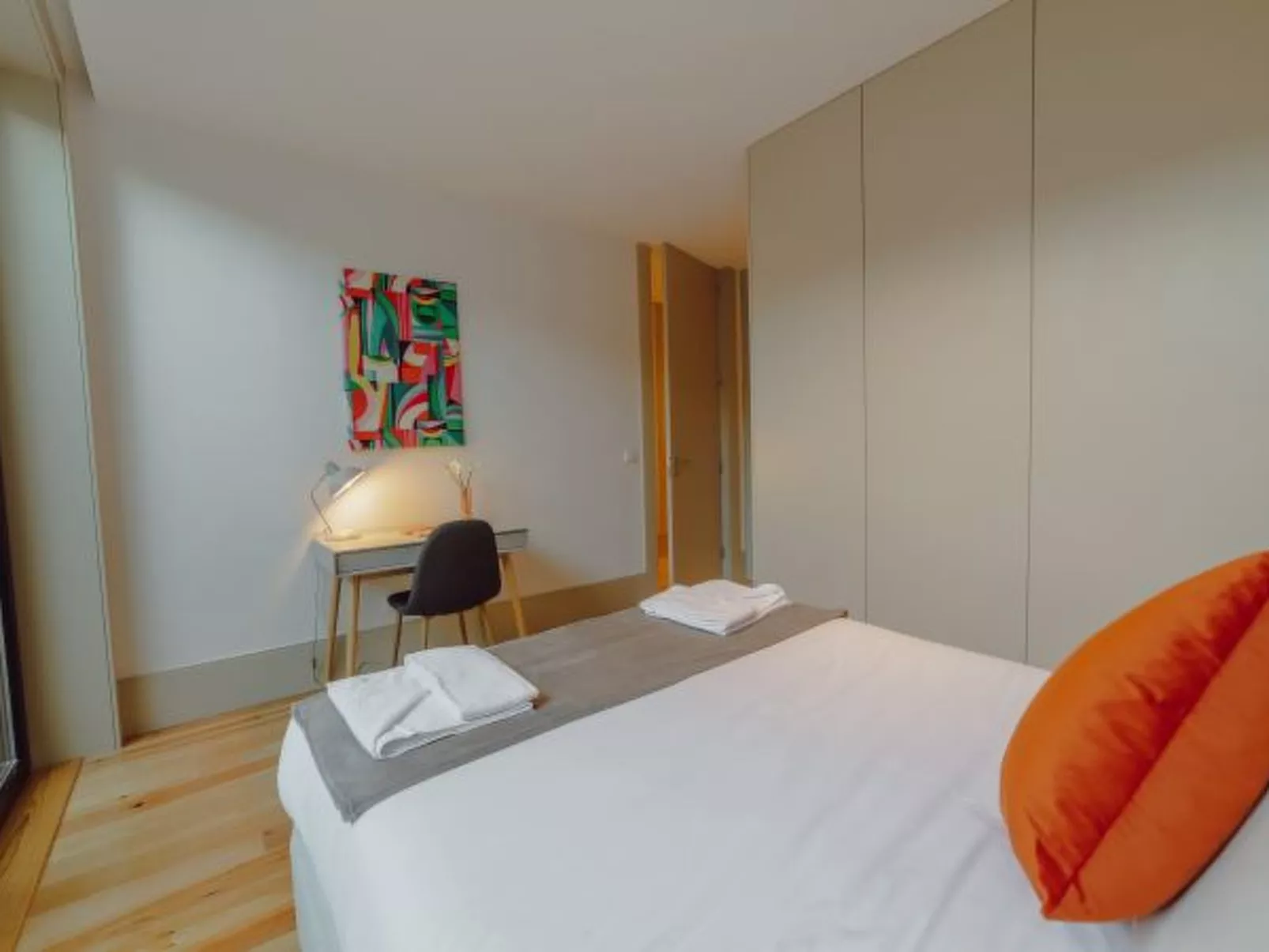 LEGACY OPORTO PREMIUM APARTMENT B by VACATIONY - Binnen