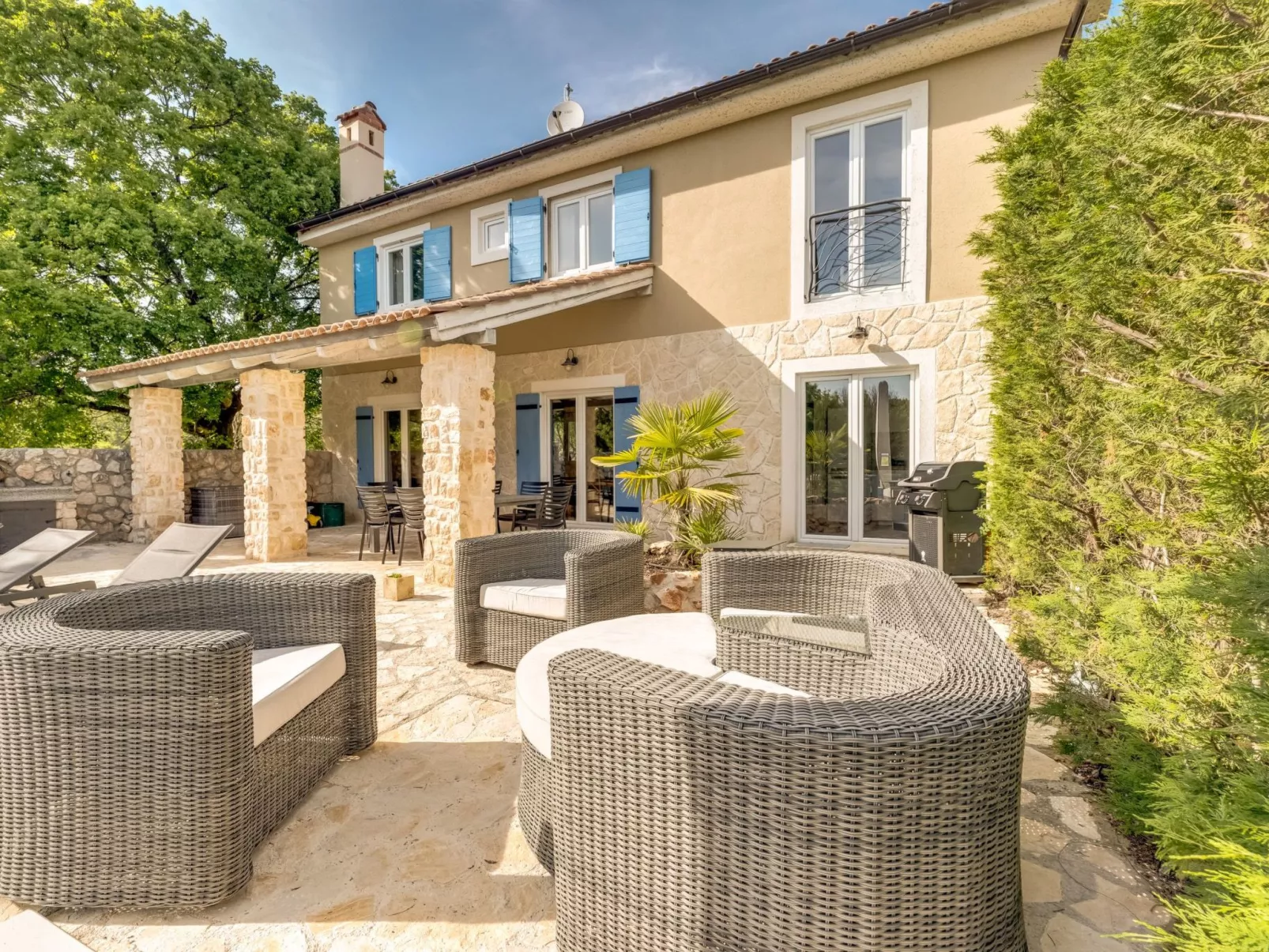 Eine luxuriöse Villa "Maslina" mit Pool und Grill - Image-tags.info