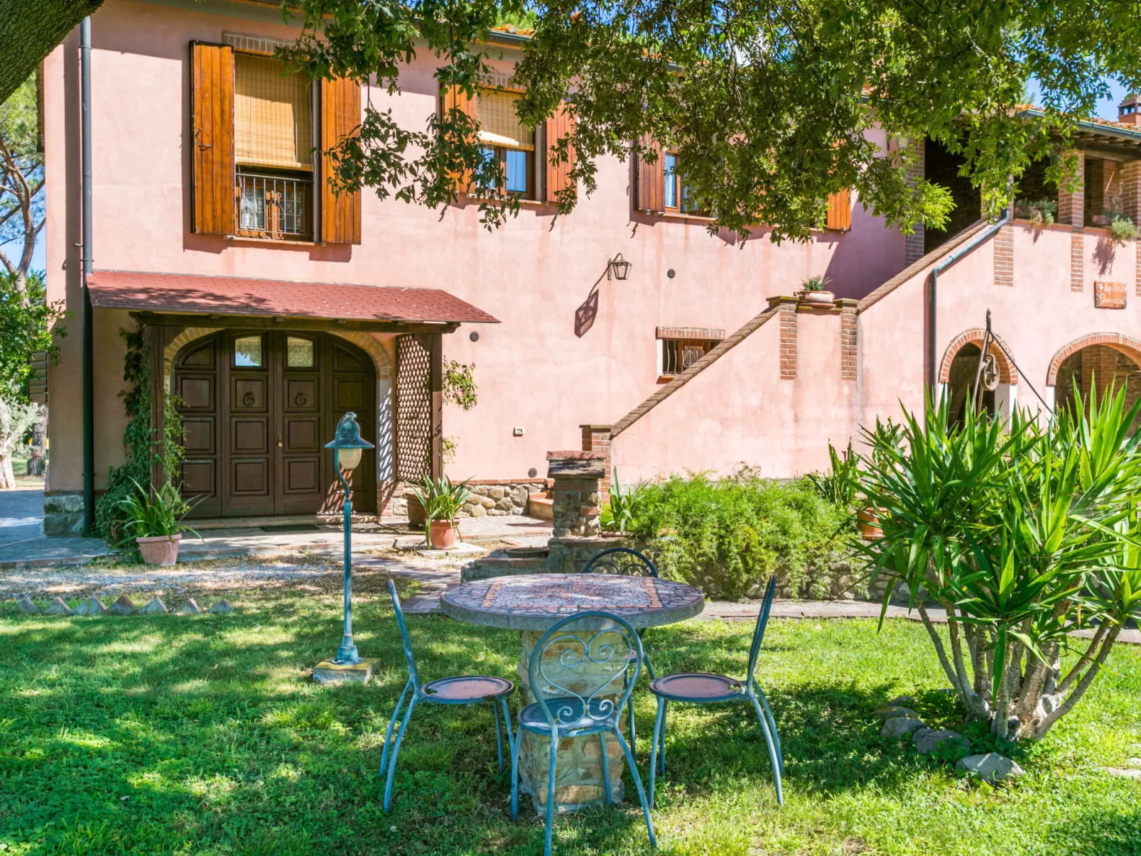 Rossogiallo - Buiten