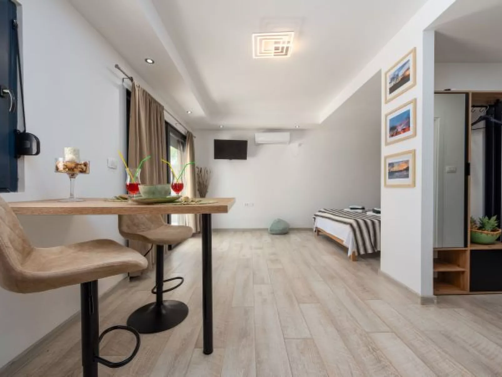 Unique Villa V with pool - Image-tags.info