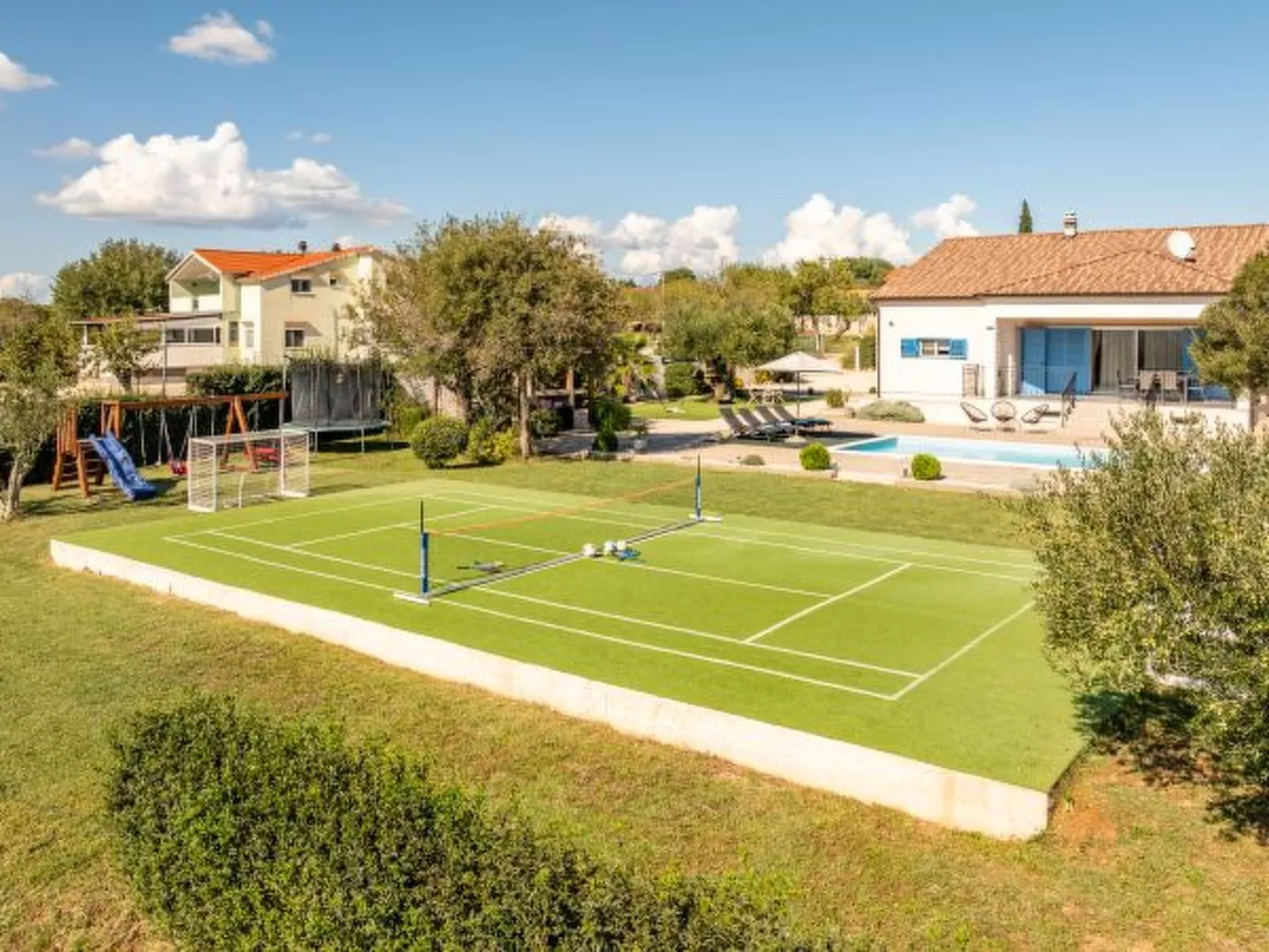 Casa Kamber with pool - Image-tags.info