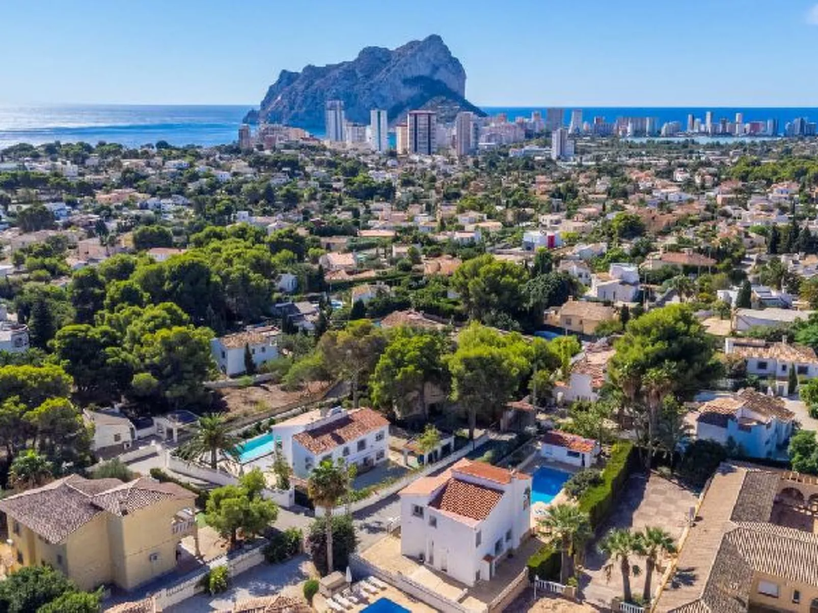 Villa Watsi - PlusHolidays - Image-tags.info