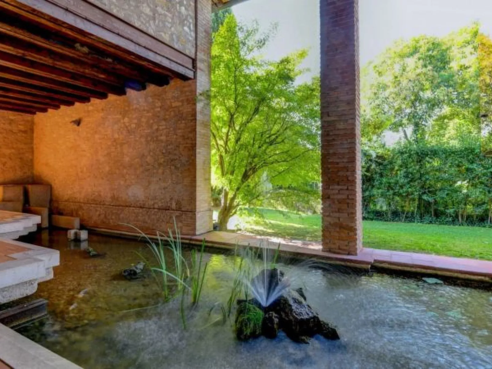 Desenzanoloft Swarovski & Pool - Image-tags.info