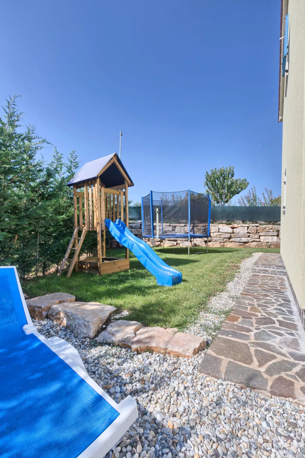 Villa 1519 - Image-tags.info