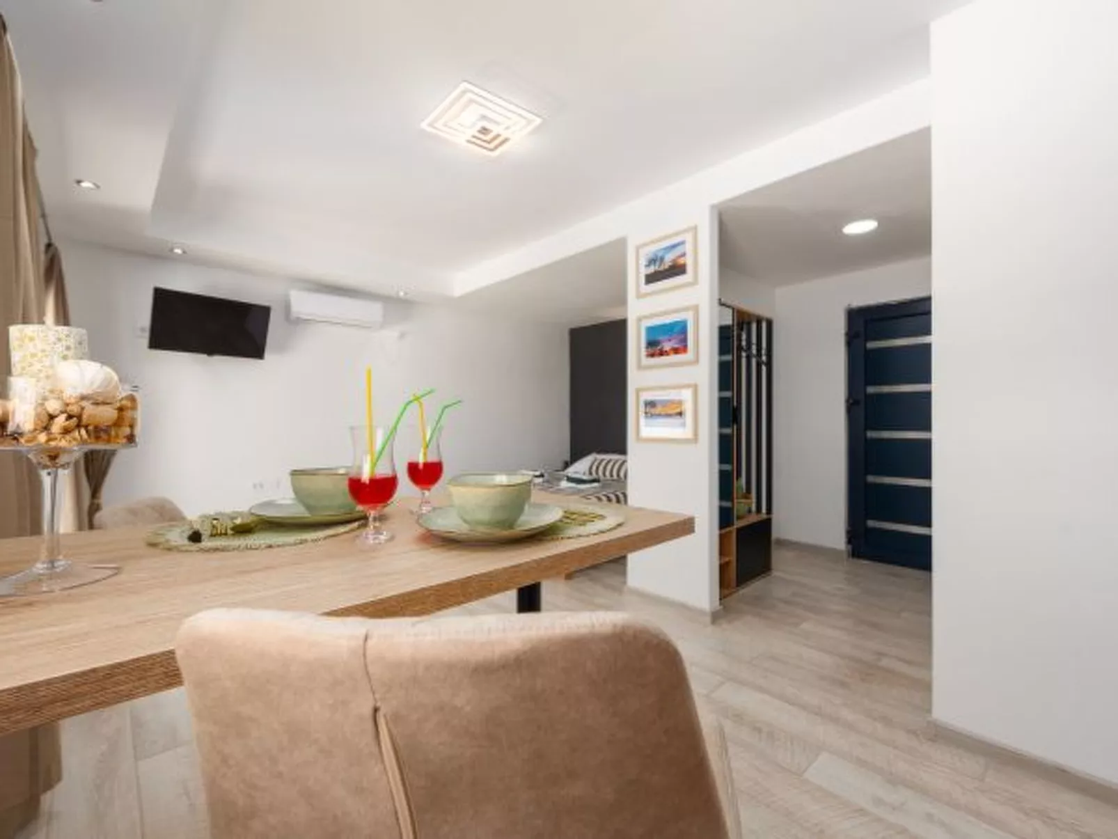 Unique Villa V with pool - Image-tags.info