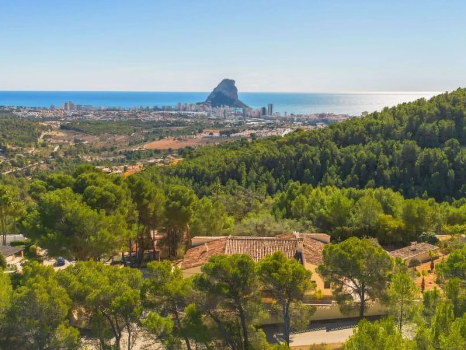 Villa Moskoa - PlusHolidays - Image-tags.info