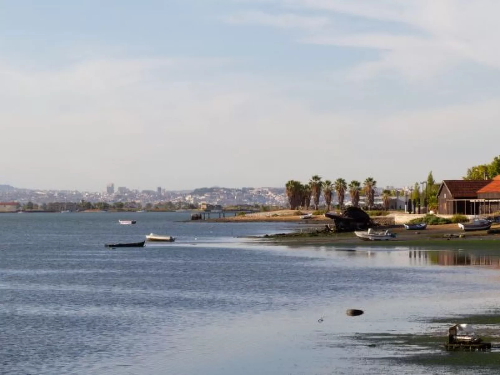 Seixal Bay Apartments - Loft - Buiten