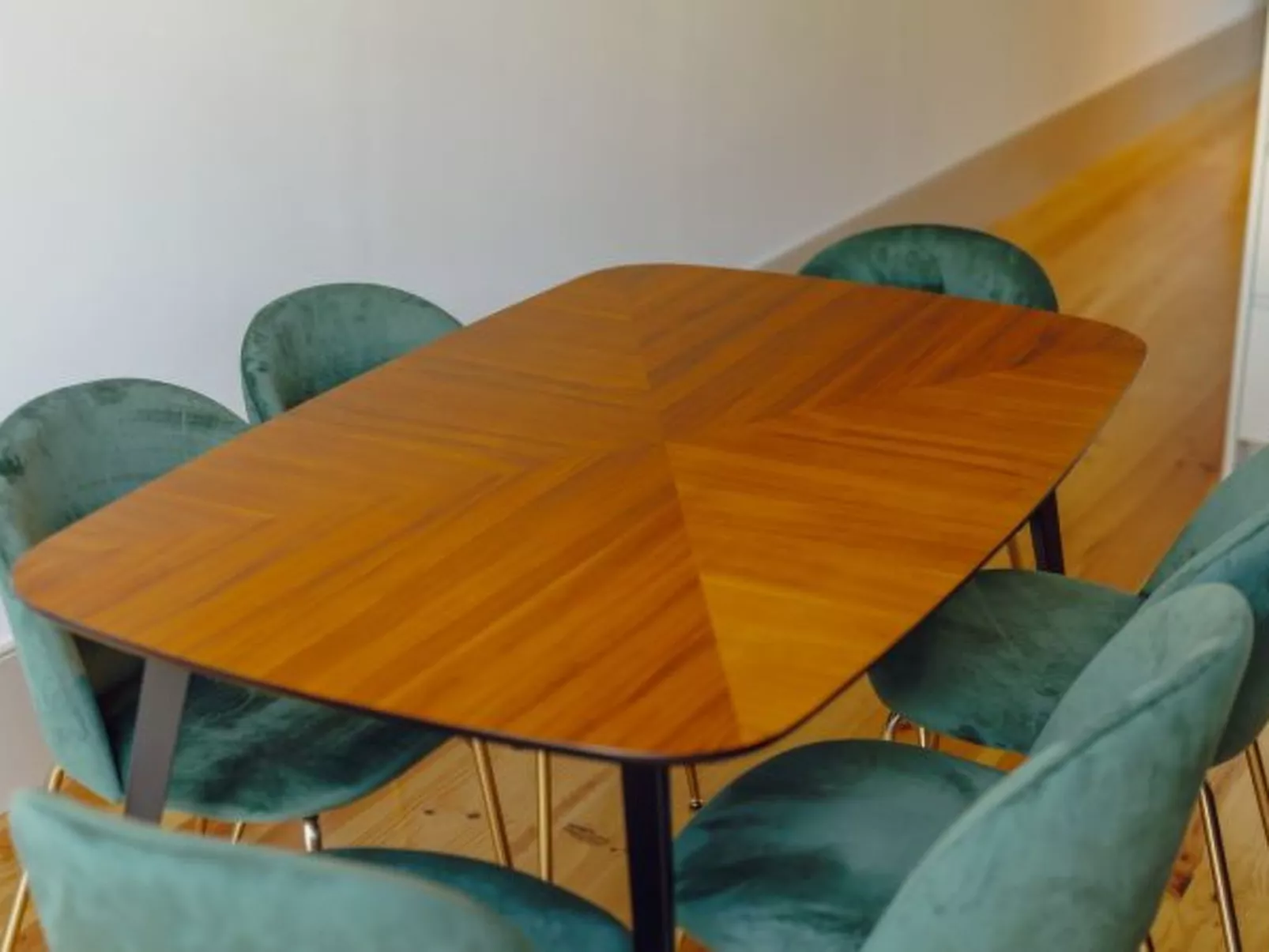 LEGACY OPORTO PREMIUM APARTMENT B by VACATIONY - Binnen