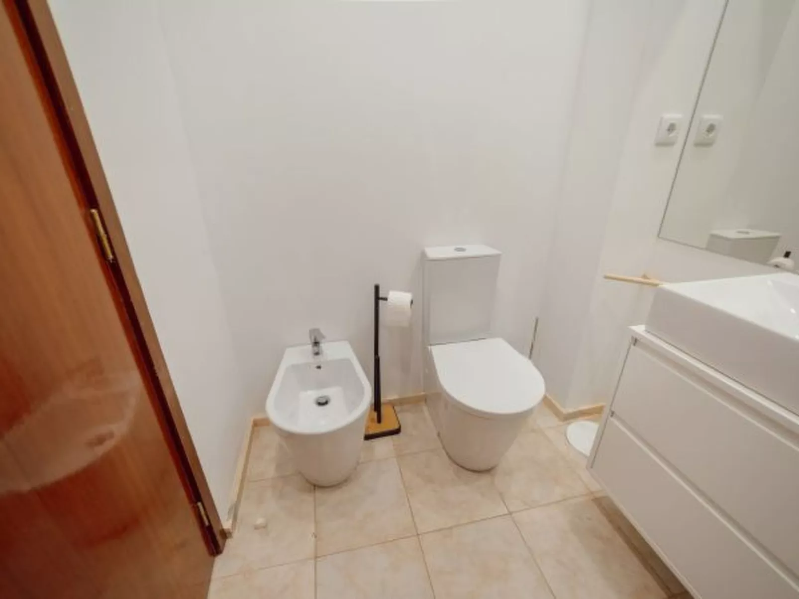 CITY CENTER GRAND SEA VIEW TERRACE by VACATIONY - Binnen