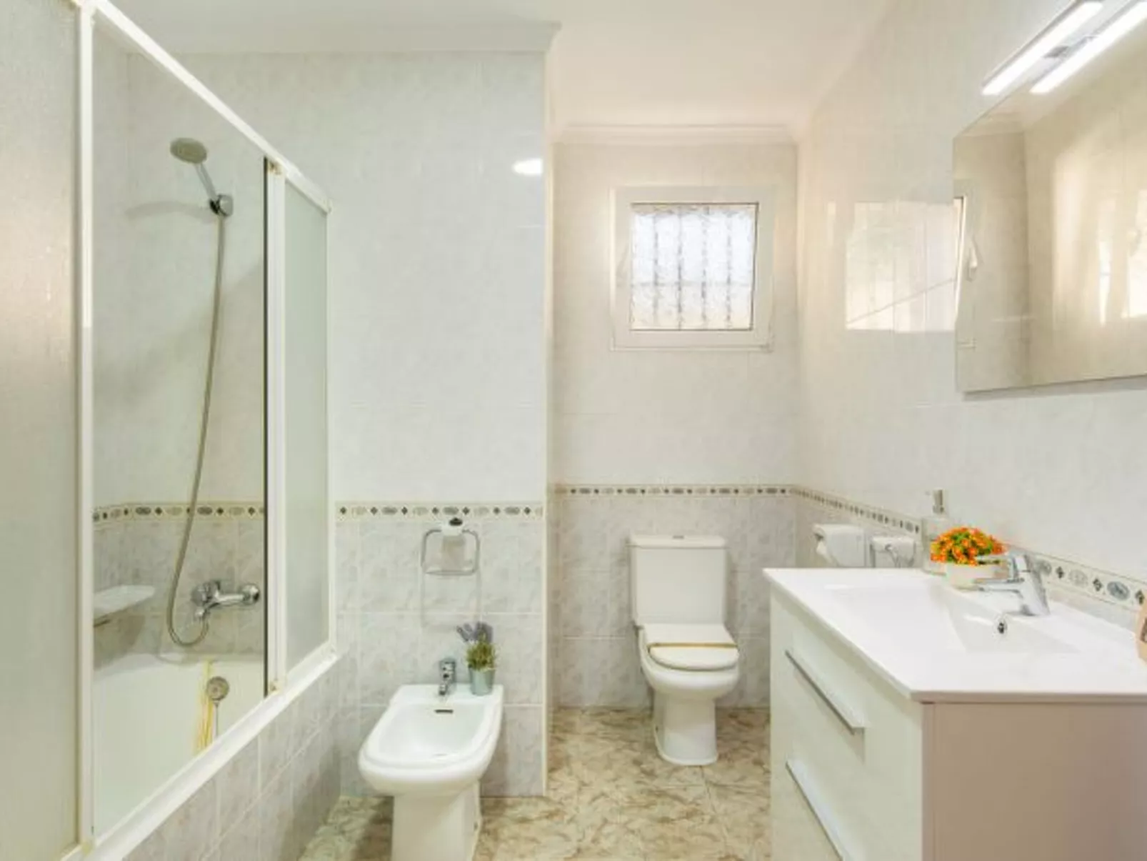 Villa Enzo - PlusHolidays - Image-tags.info