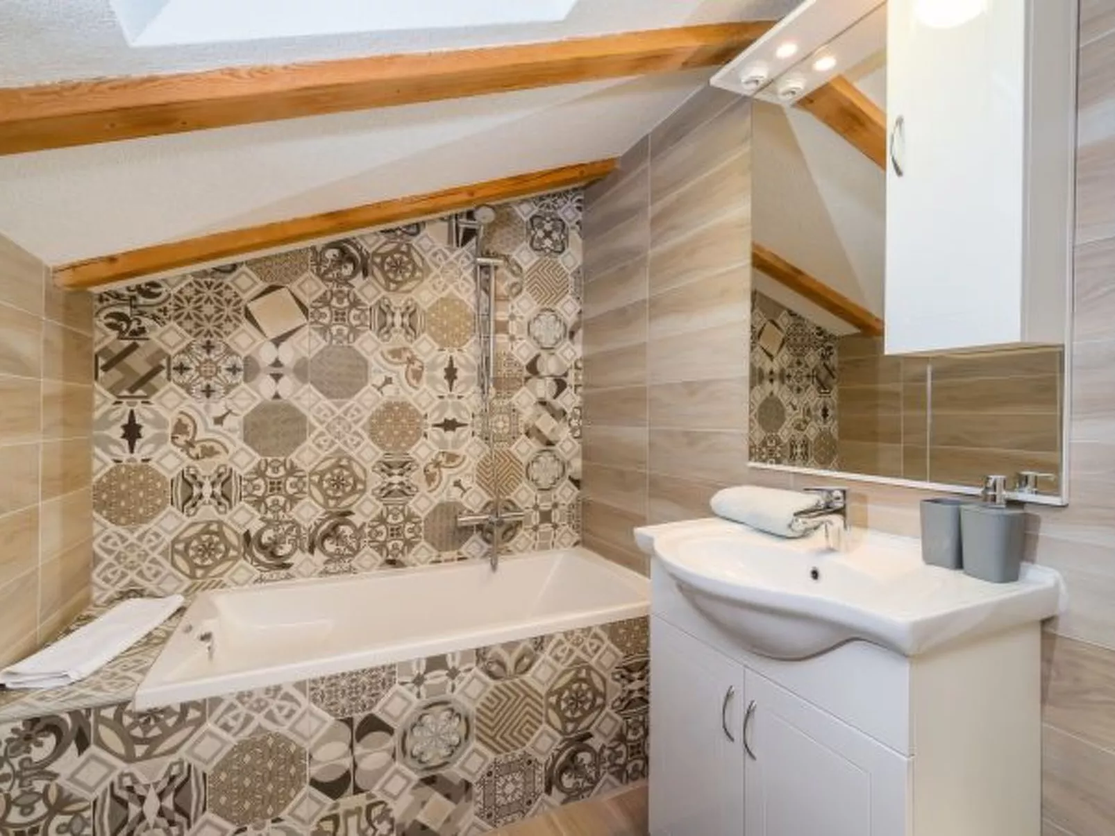 Villa Miandri with heated pool - Image-tags.info