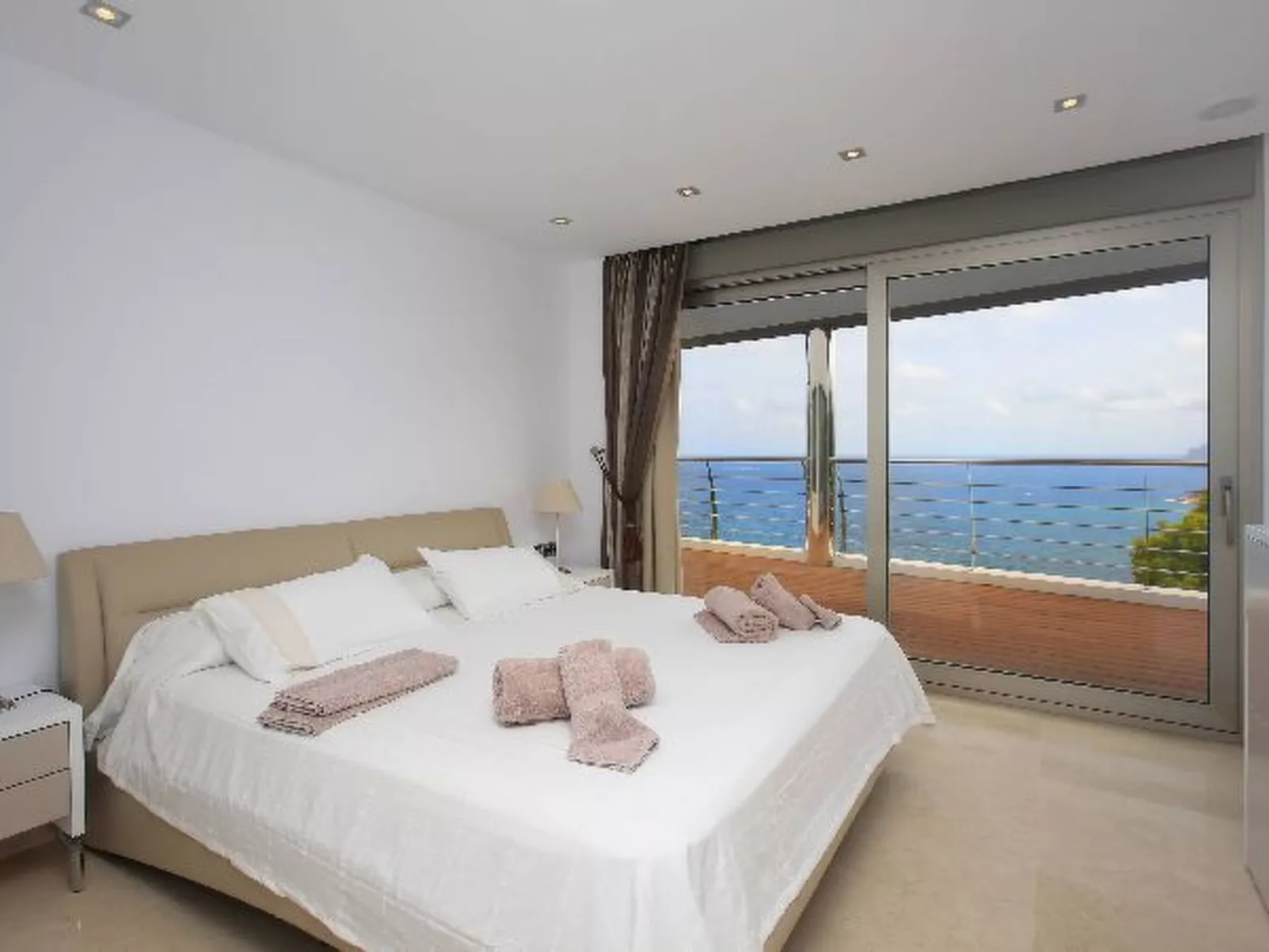 Villa Campomanes - PlusHolidays - Image-tags.info