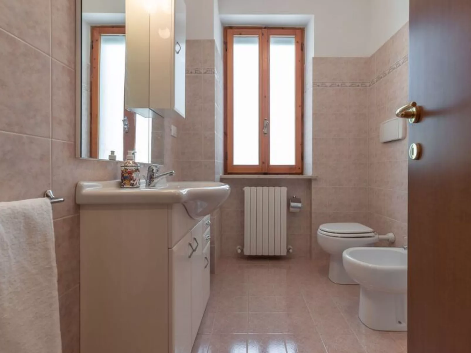 Sunrise Hill Holiday Home - Binnen