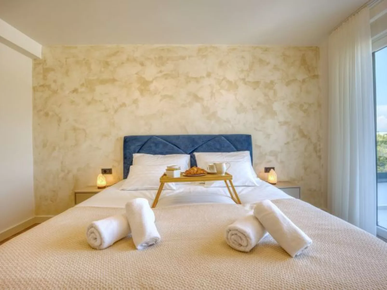 Villa Elena with two pools and spa - Image-tags.info