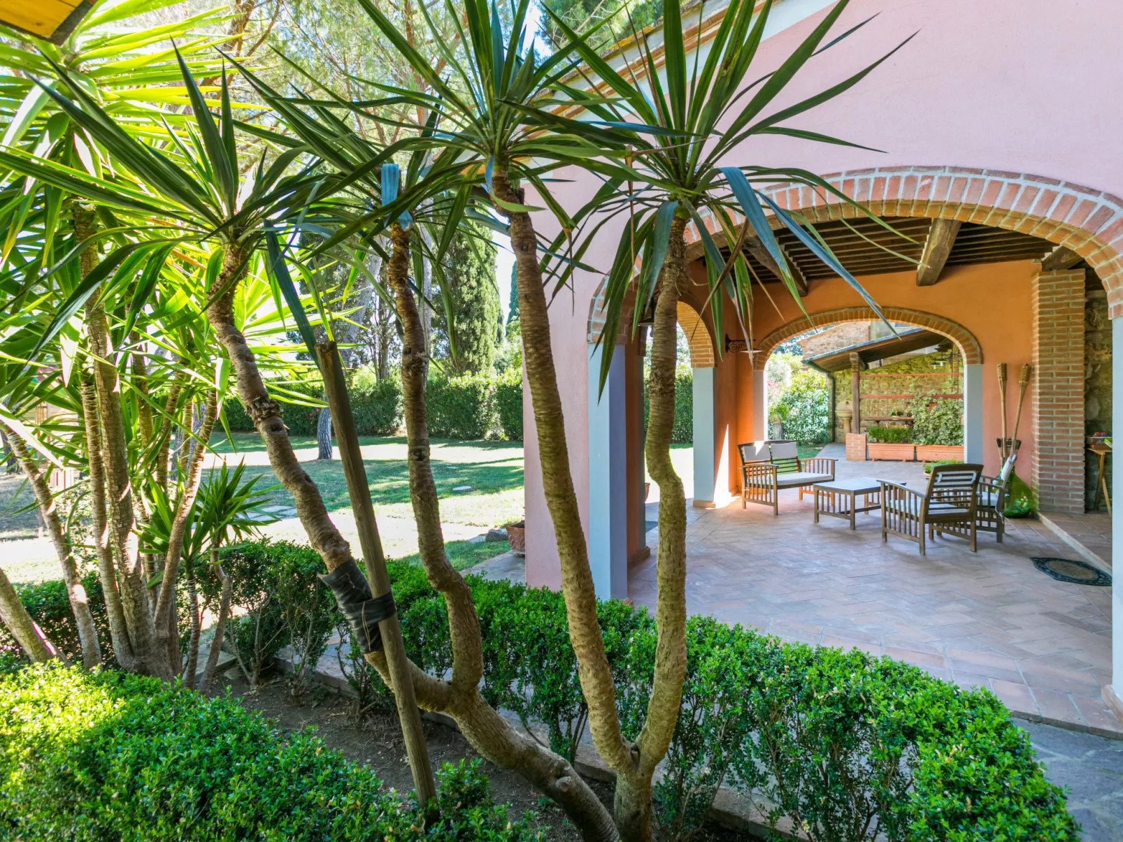 Rossogiallo - Buiten