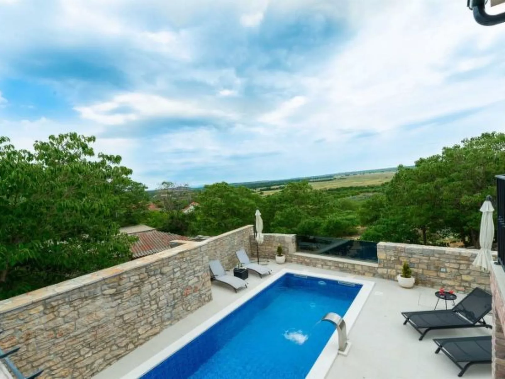 Villa Didovi snovi with pool - Image-tags.info