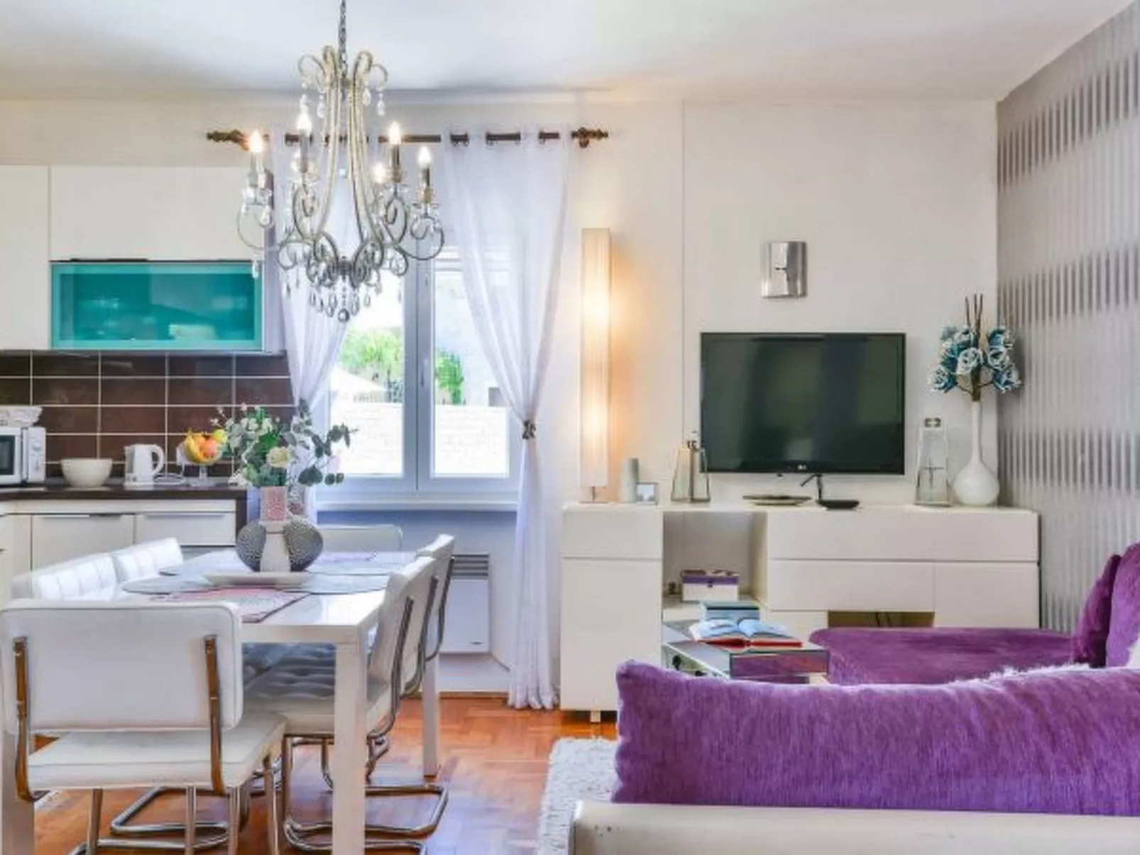 Modern Holiday house Gatsby only 40m from the sea - Image-tags.info