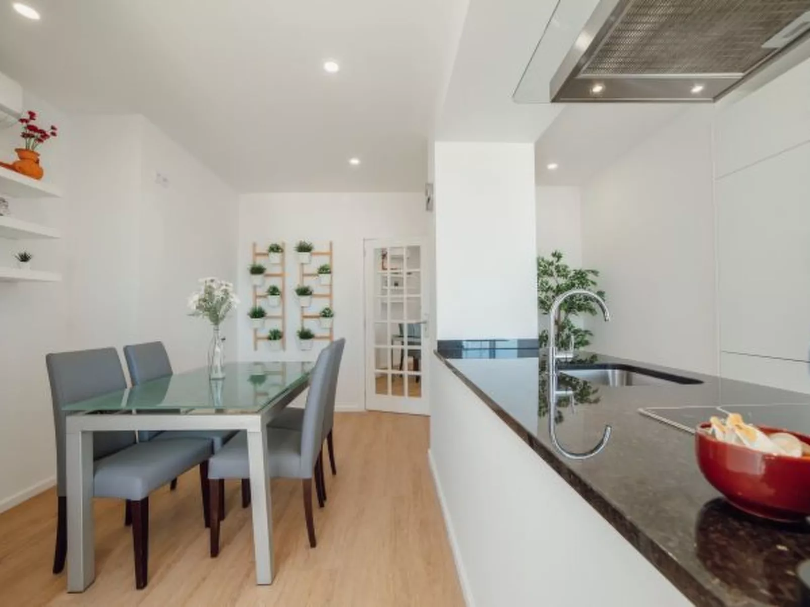 GRAND APARTMENT MERCADO BOM SUCESSO by VACATIONY - Binnen