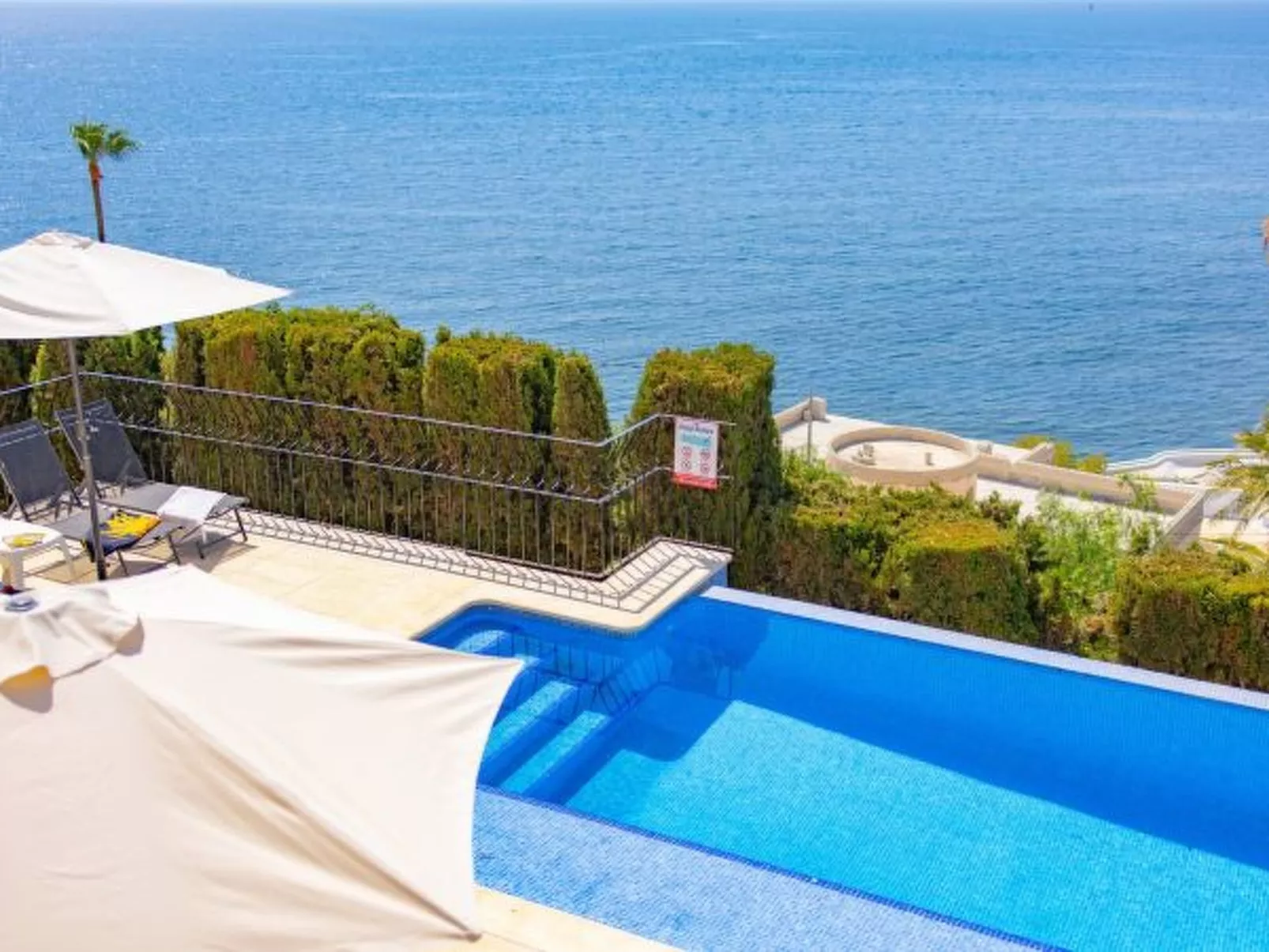 Villa Quimera - PlusHolidays - Image-tags.info