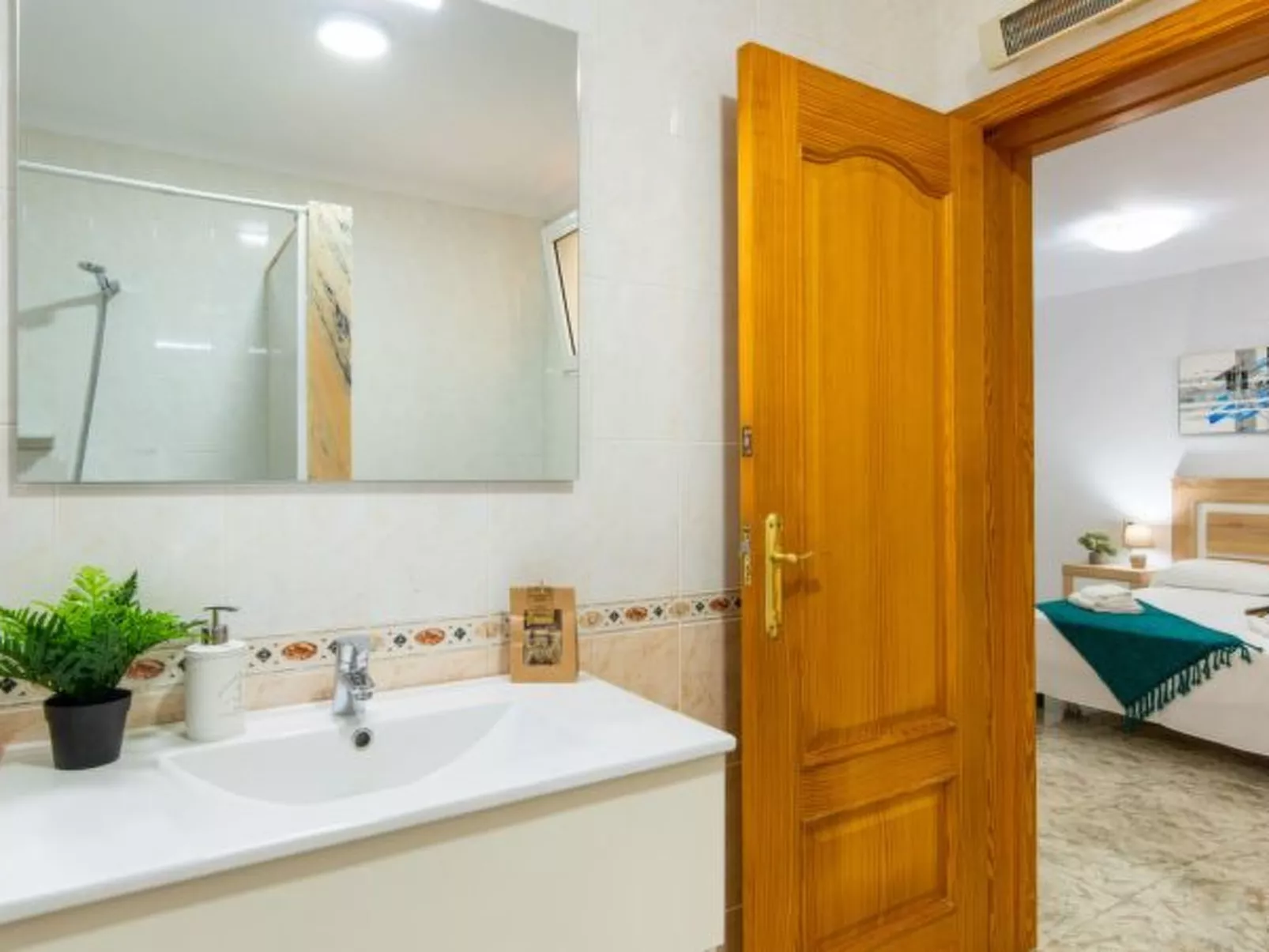 Villa Enzo - PlusHolidays - Image-tags.info