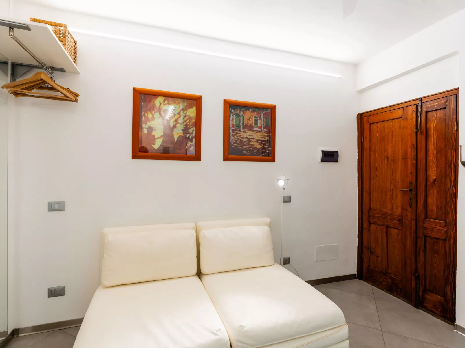 Terrazza con glicine - Binnen