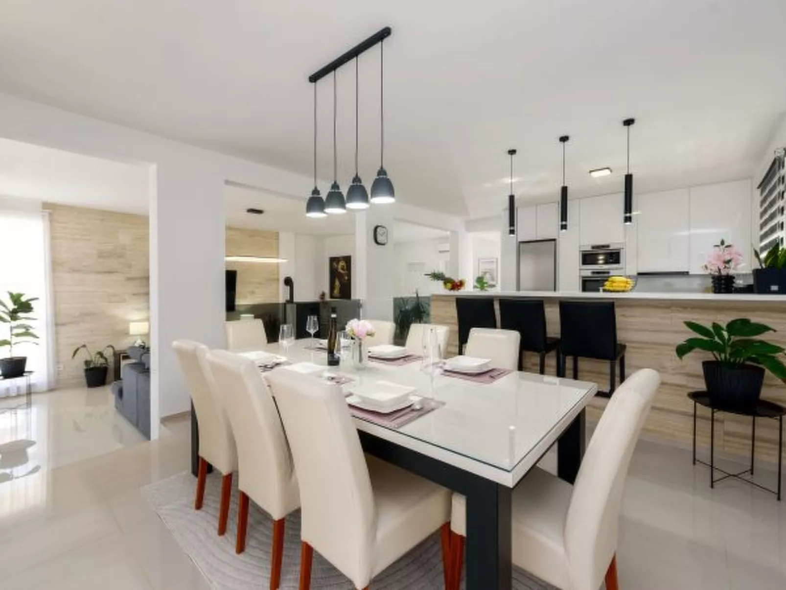 Villa Miranda with pool - Image-tags.info