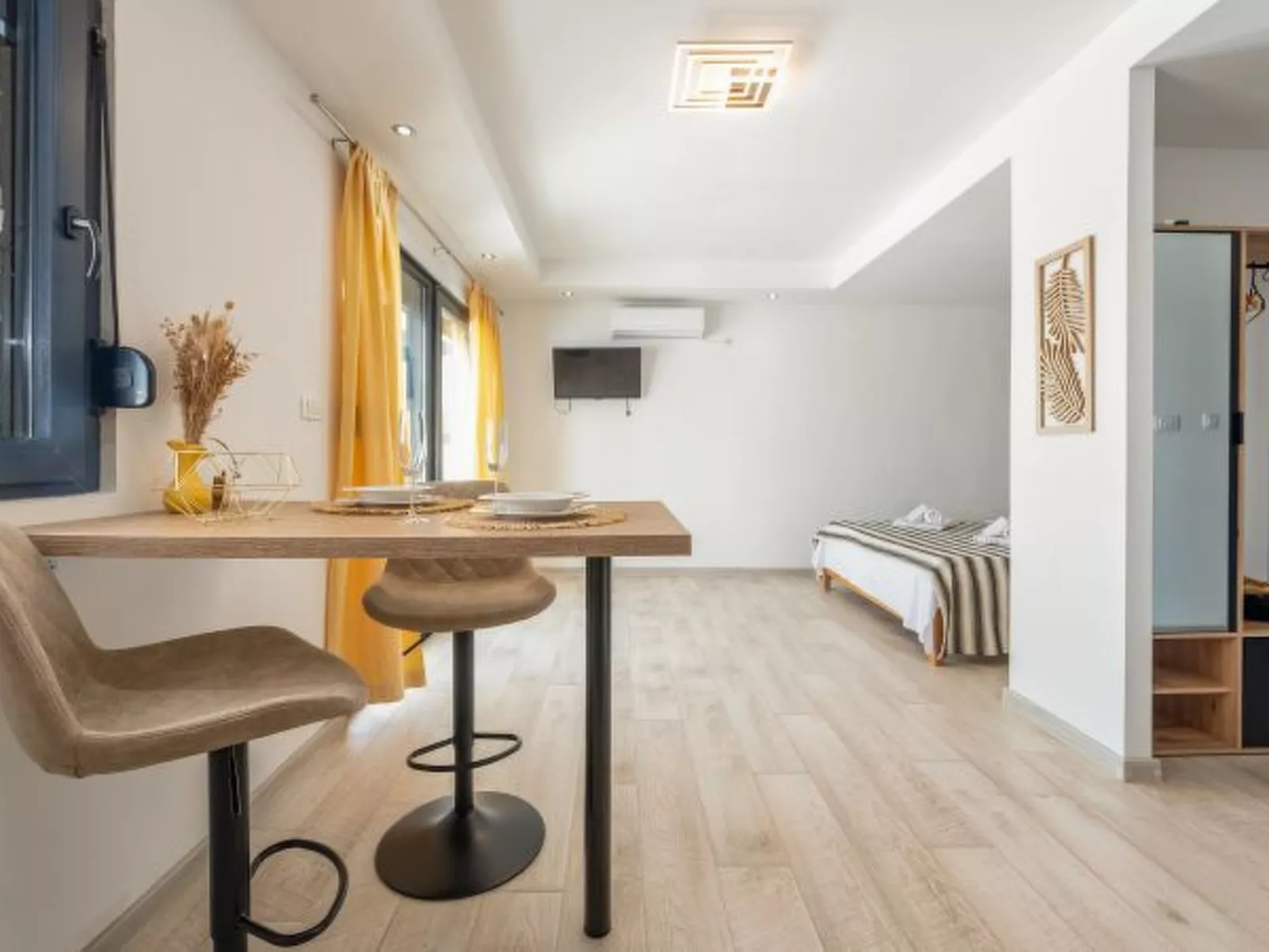 Unique Villa V with pool - Image-tags.info