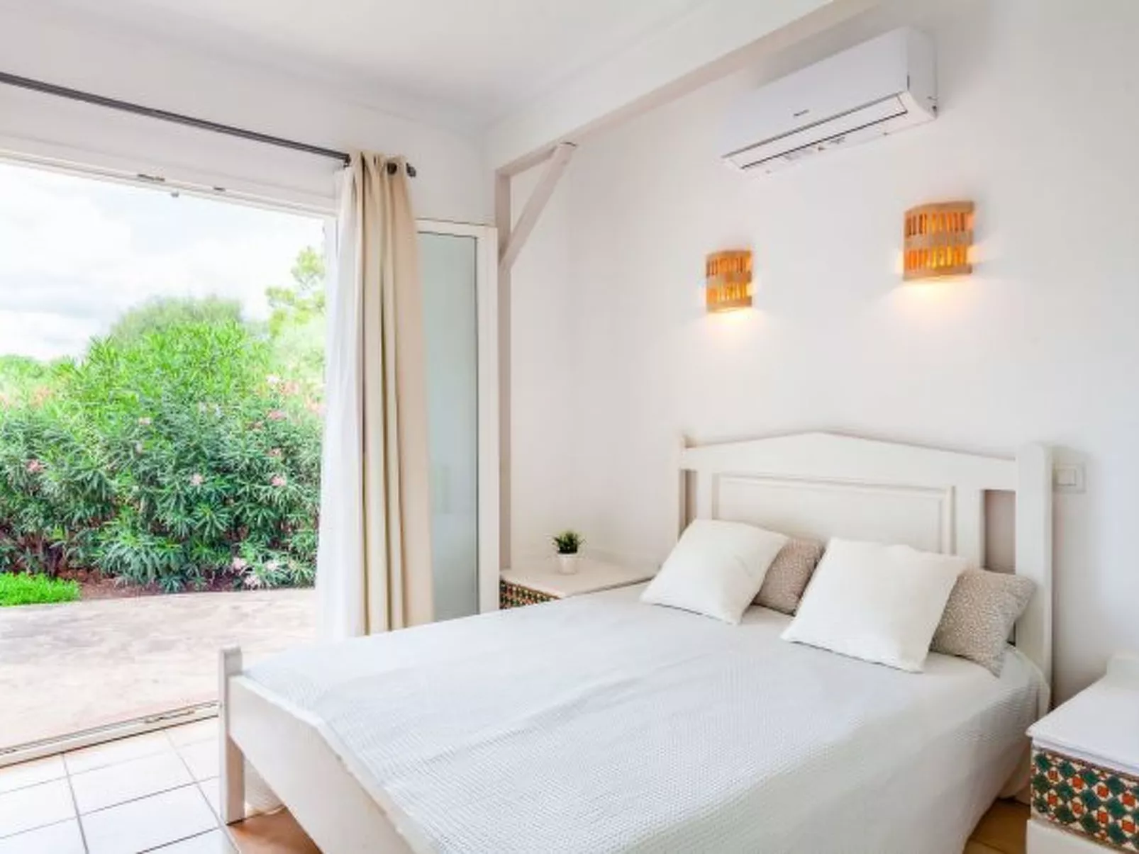 Villa Can Flores - Image-tags.info