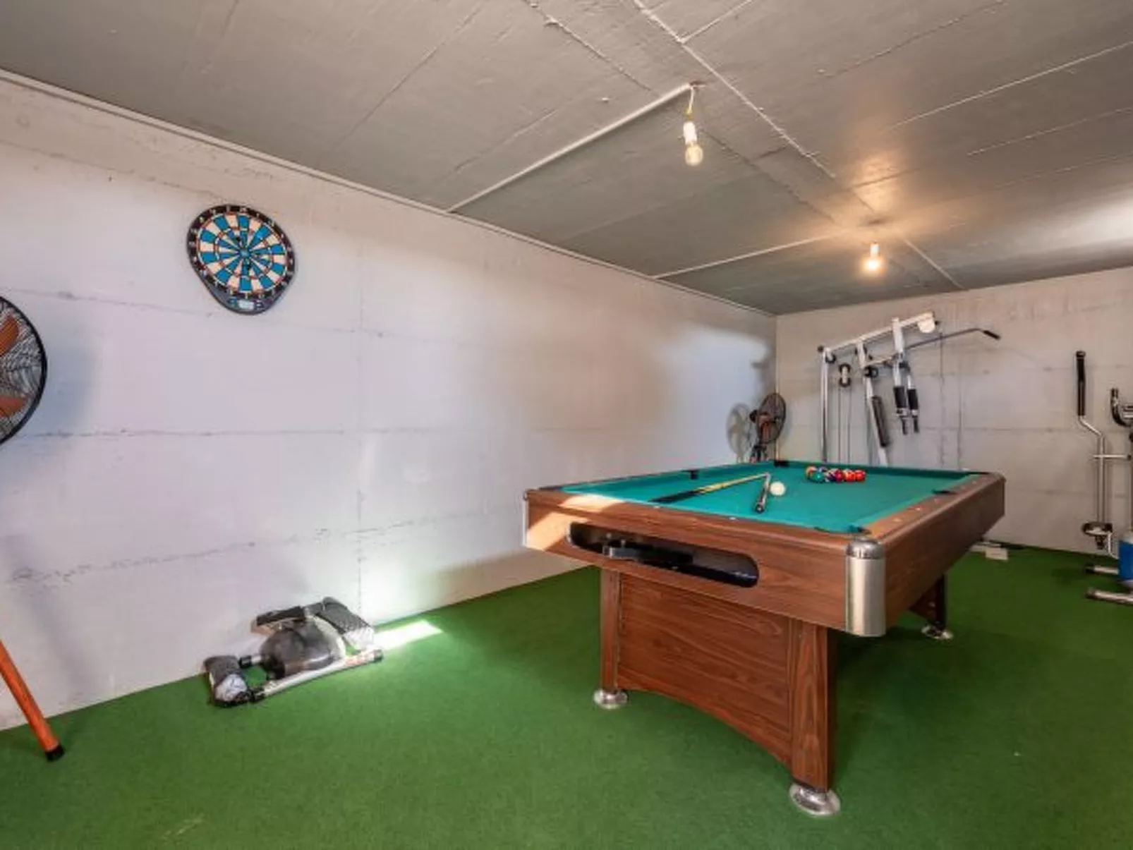 Casa Kamber with pool - Image-tags.info