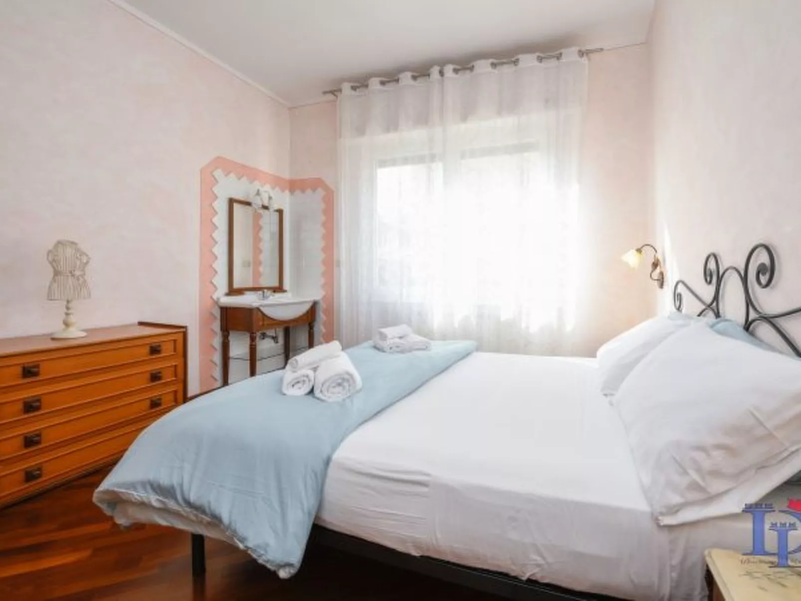 Desenzanoloft Villa Palm Garda Beach - Image-tags.info