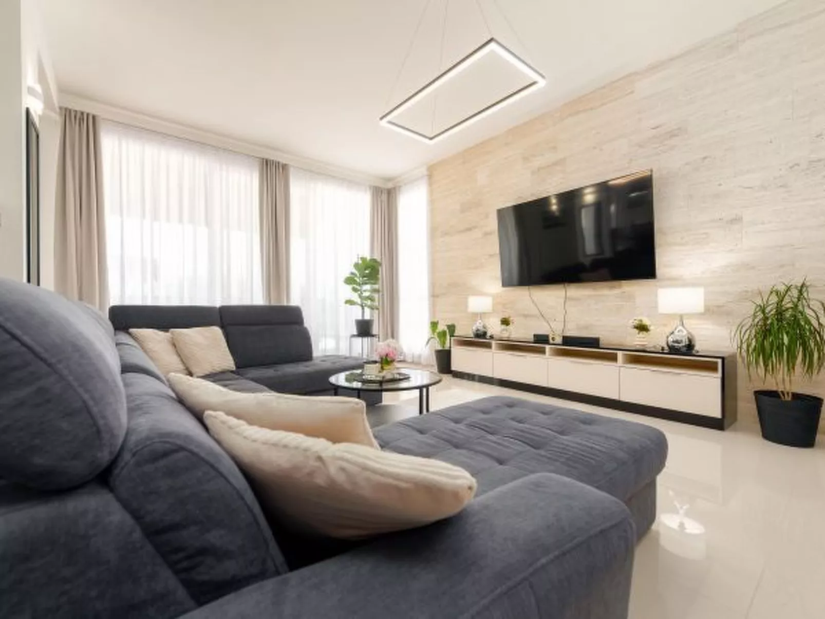 Villa Miranda with pool - Image-tags.info