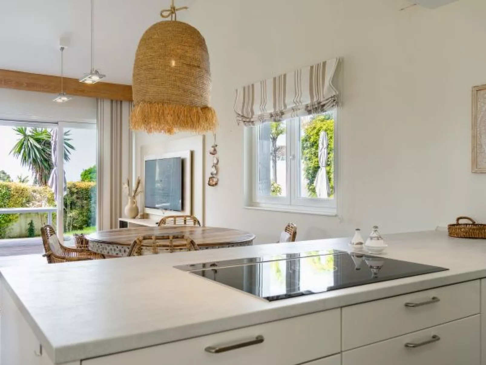 Villa Madrugada, beachside villa in Costabella - Image-tags.info