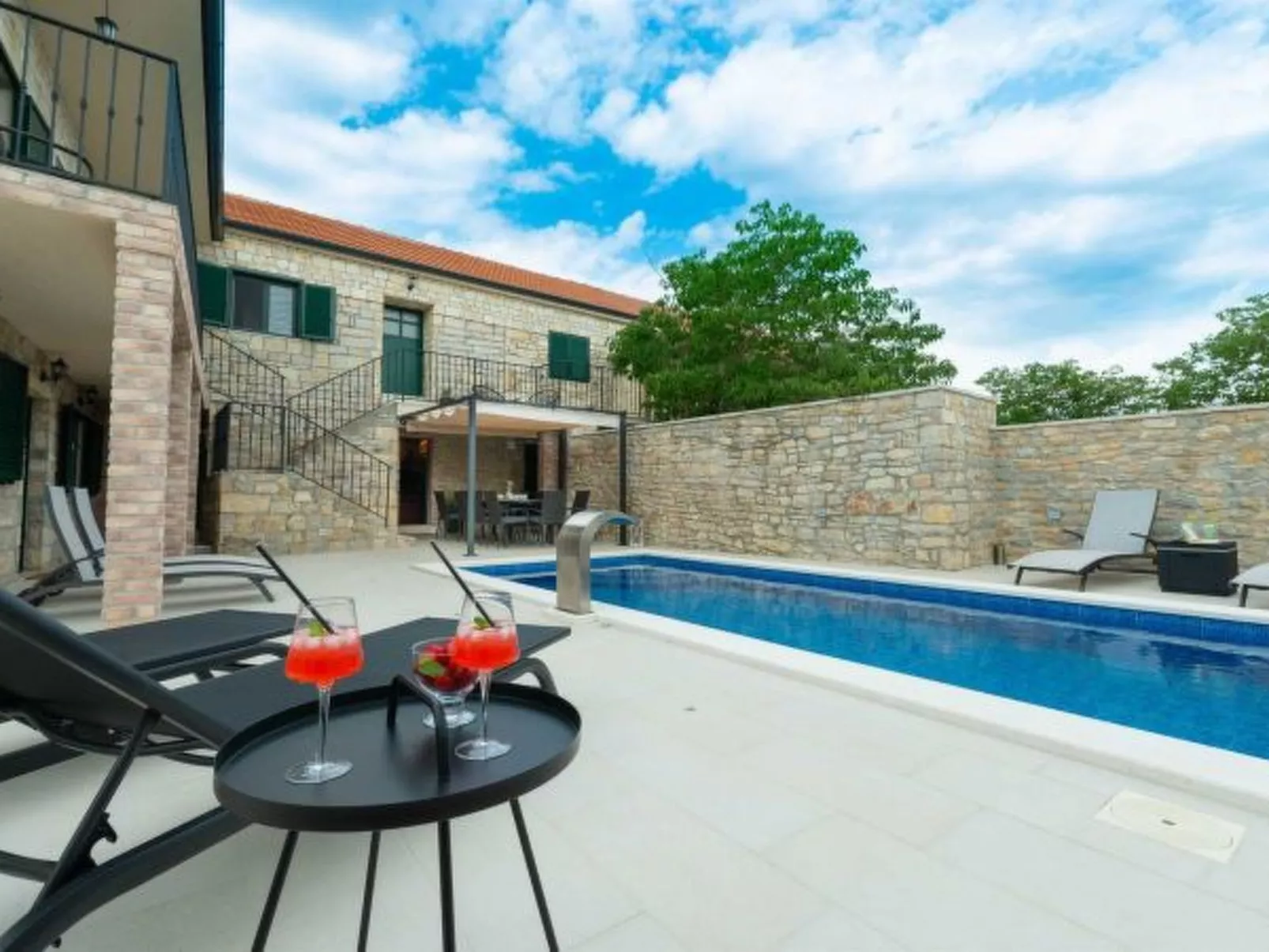 Villa Didovi snovi with pool - Image-tags.info