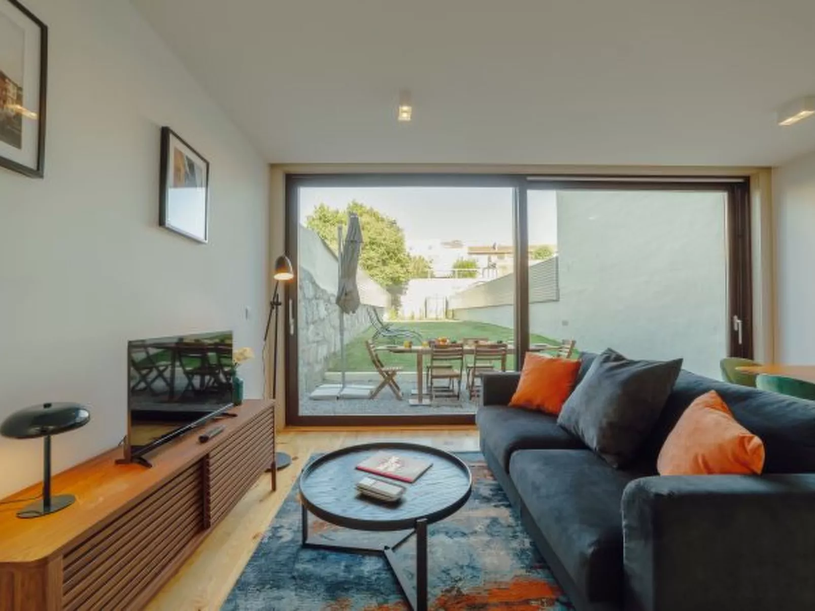 LEGACY OPORTO PREMIUM APARTMENT B by VACATIONY - Binnen