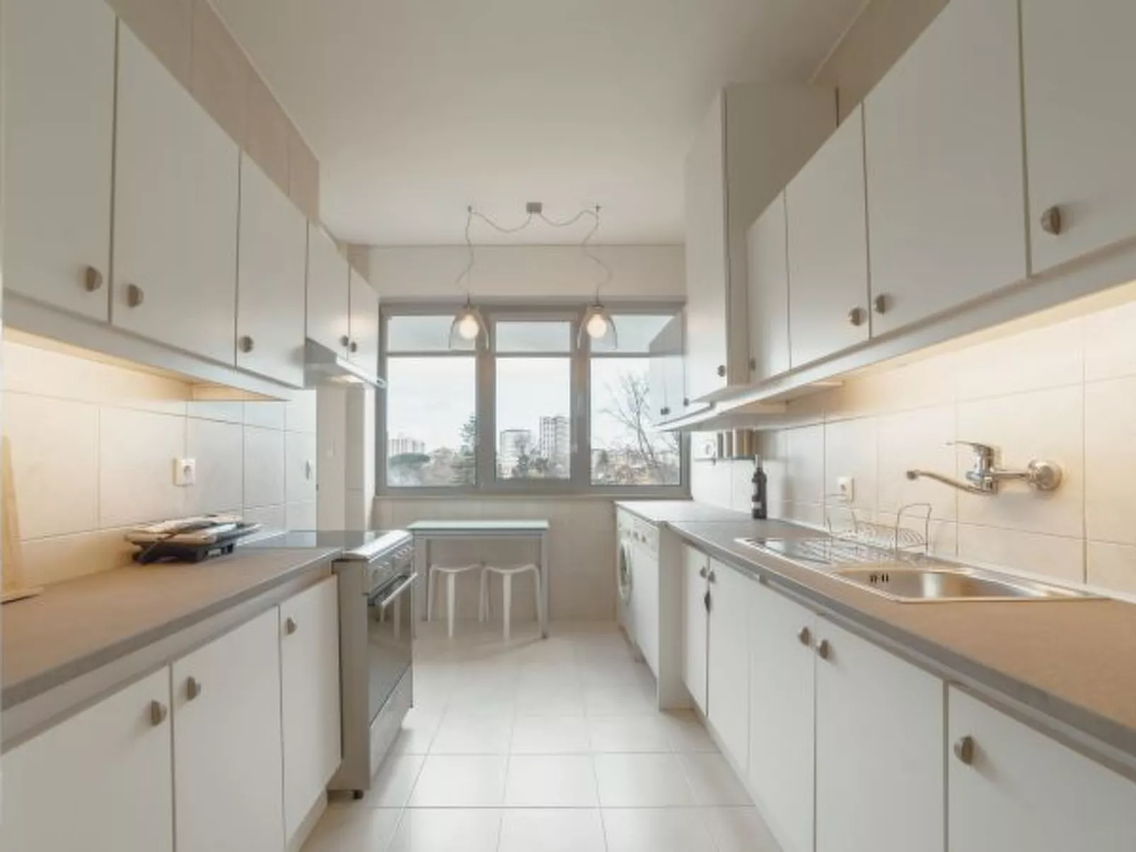 GRAND BOTANIC GARDEN APARTMENT by VACATIONY - Binnen